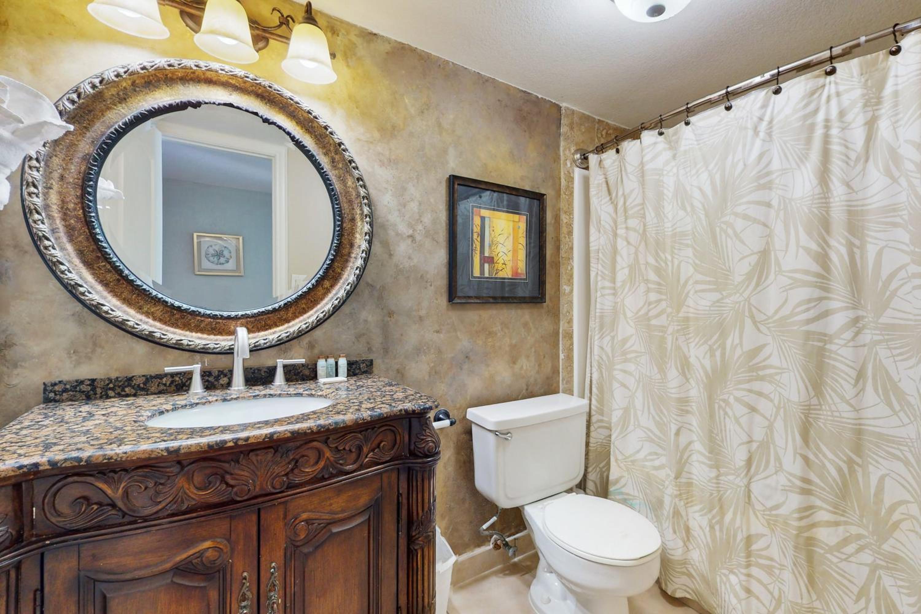 Walkable, All-Suite 3BR Suntide III - Unit 1003