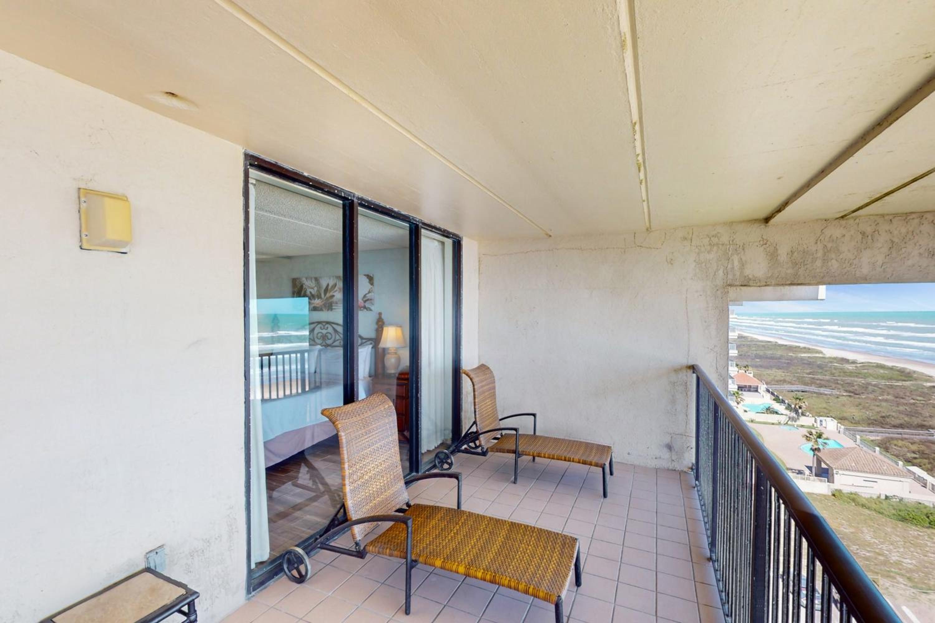 Walkable, All-Suite 3BR Suntide III - Unit 1003