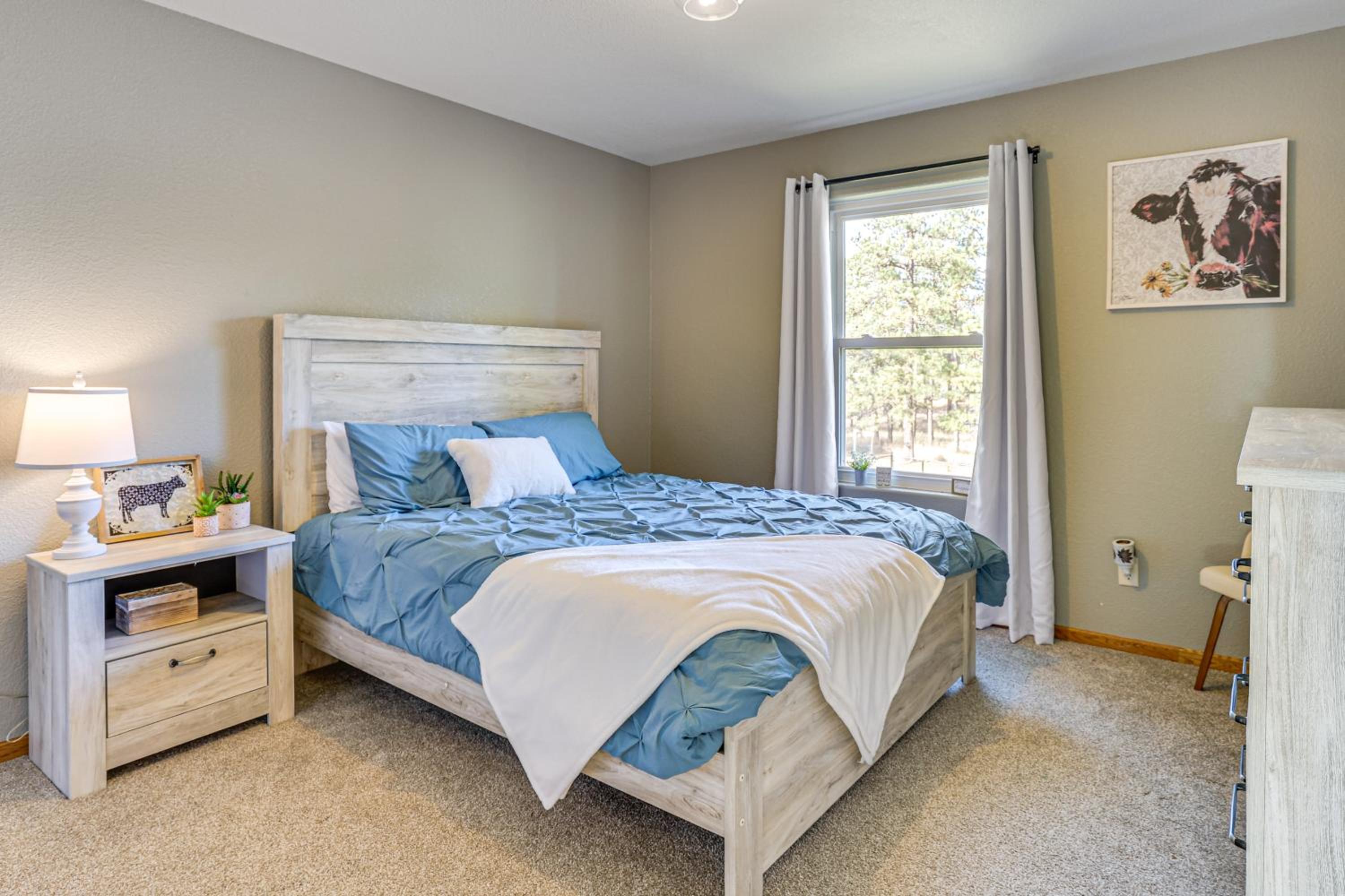2 Mi to Main St, Sturgis! Spacious Group Getaway