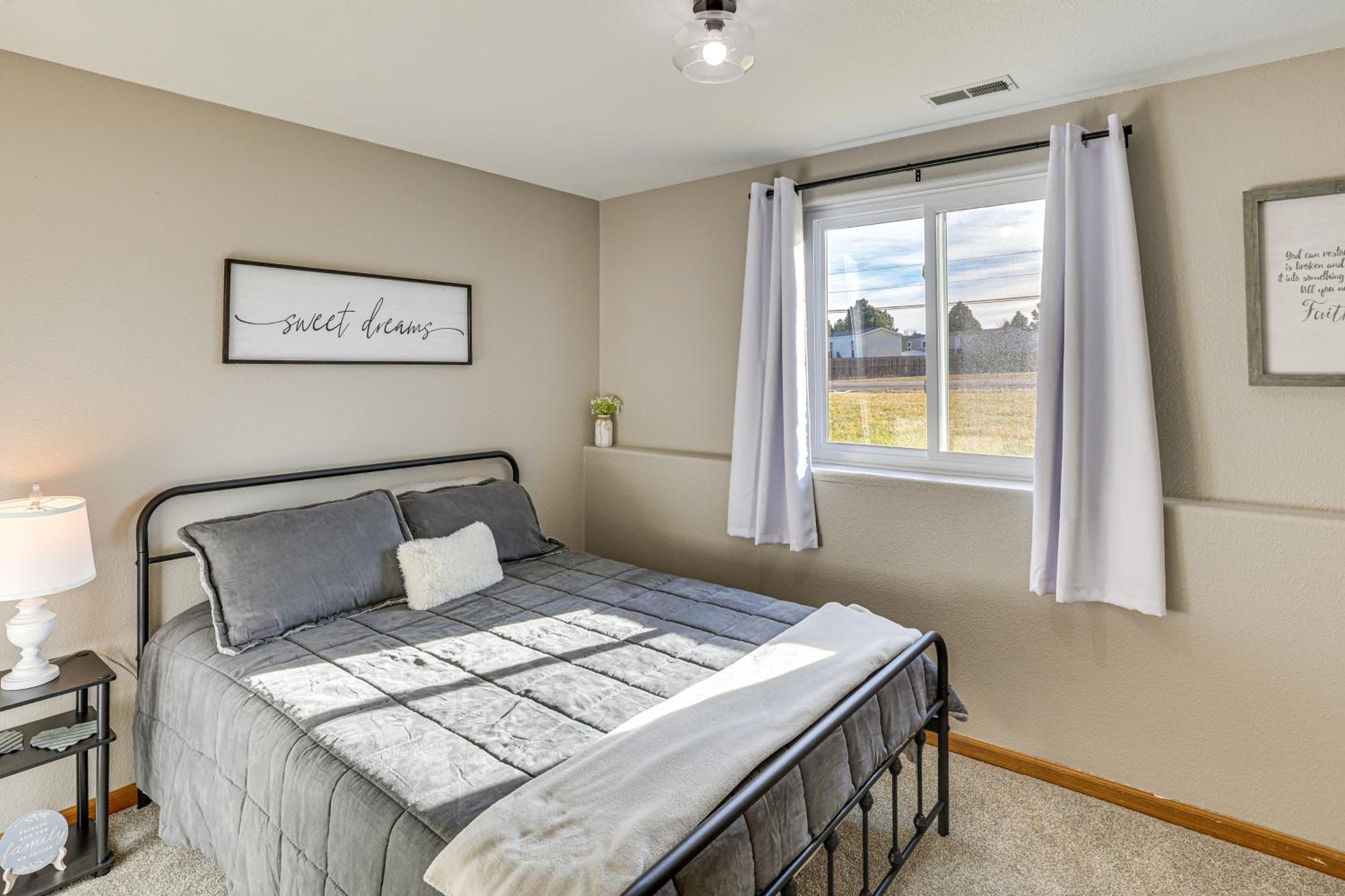 2 Mi to Main St, Sturgis! Spacious Group Getaway