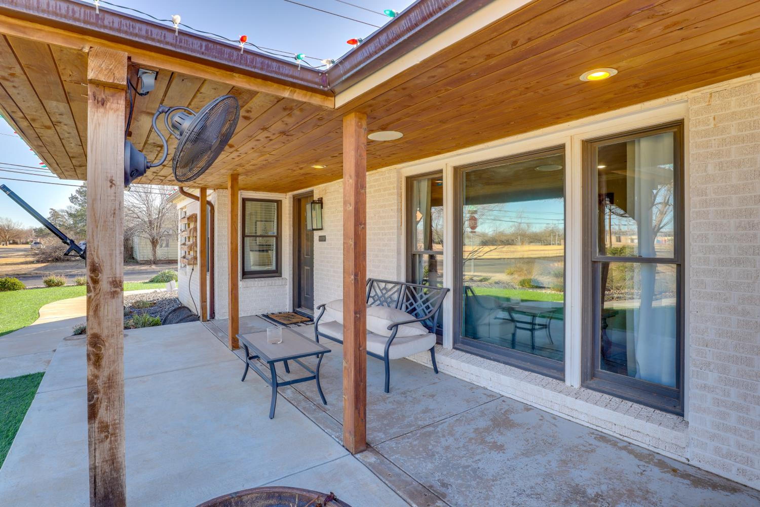 Heated Pool and Sauna Retreat 1 Mi to Texas Tech!