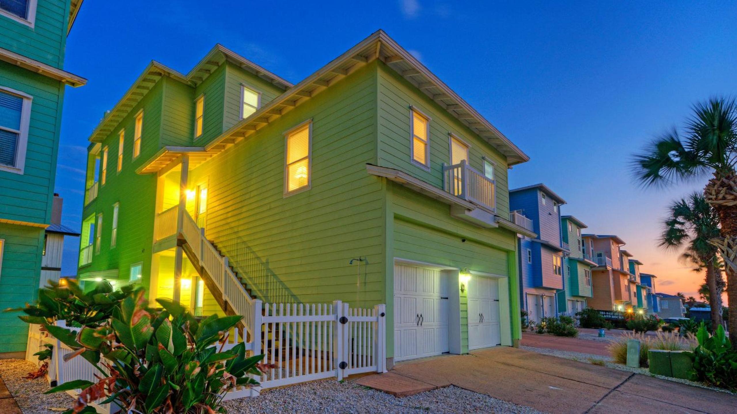 Cozy Port Aransas Apartment Steps from the Beach Dining Beachview 54 apartment by AvantStay