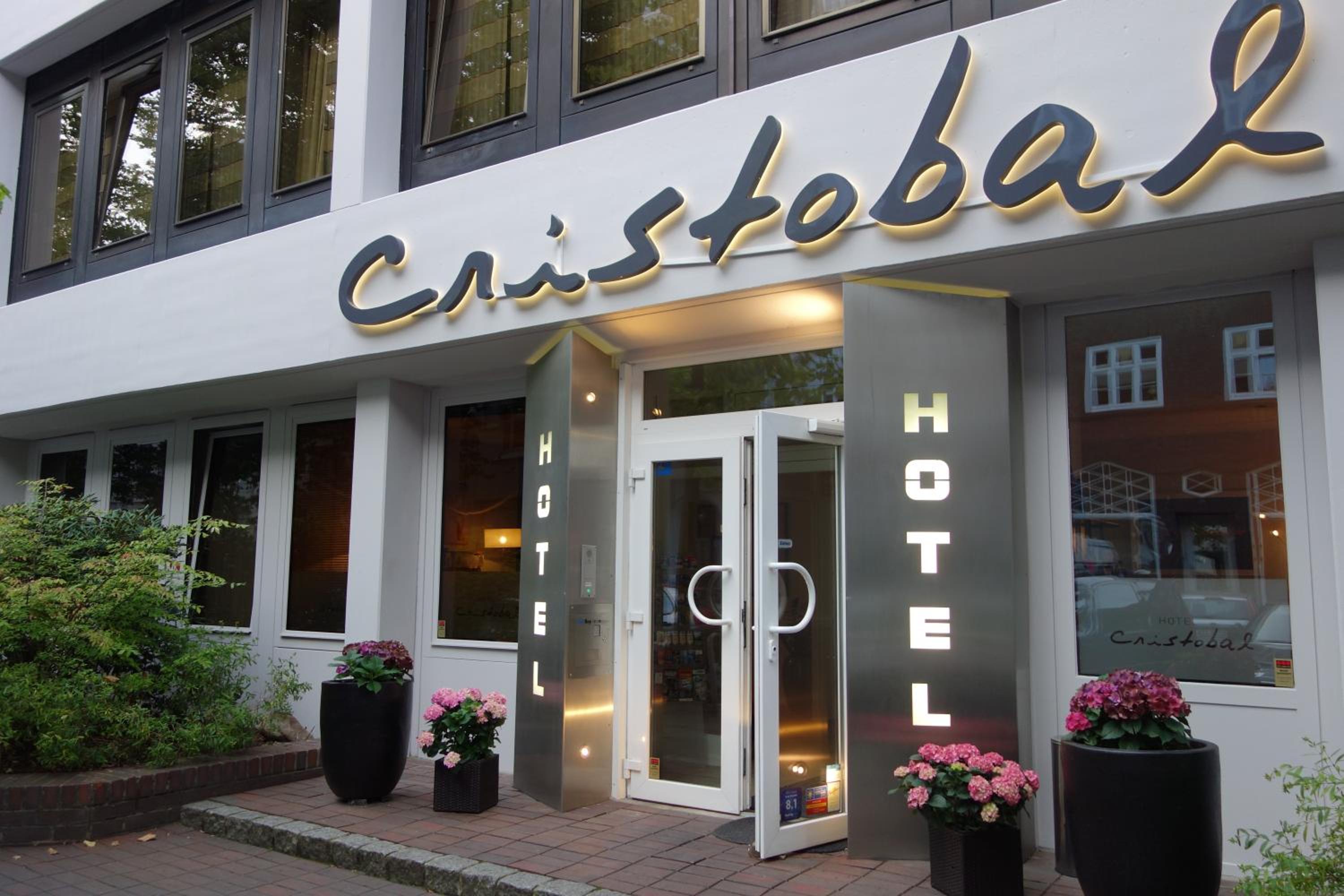 Hotel Cristobal - Image 1