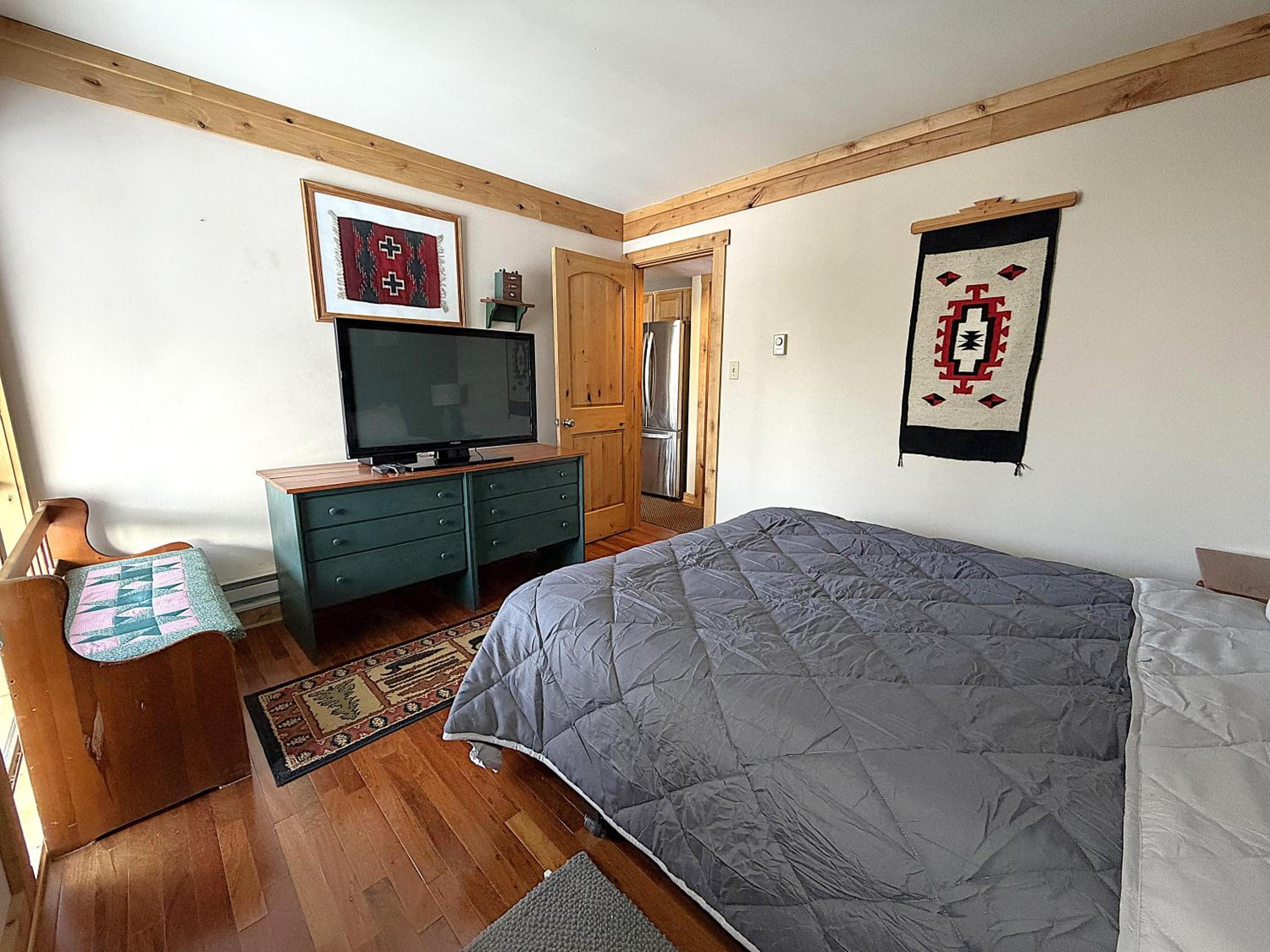 Wild Irishman 2 bed 1 and half bath WIGK