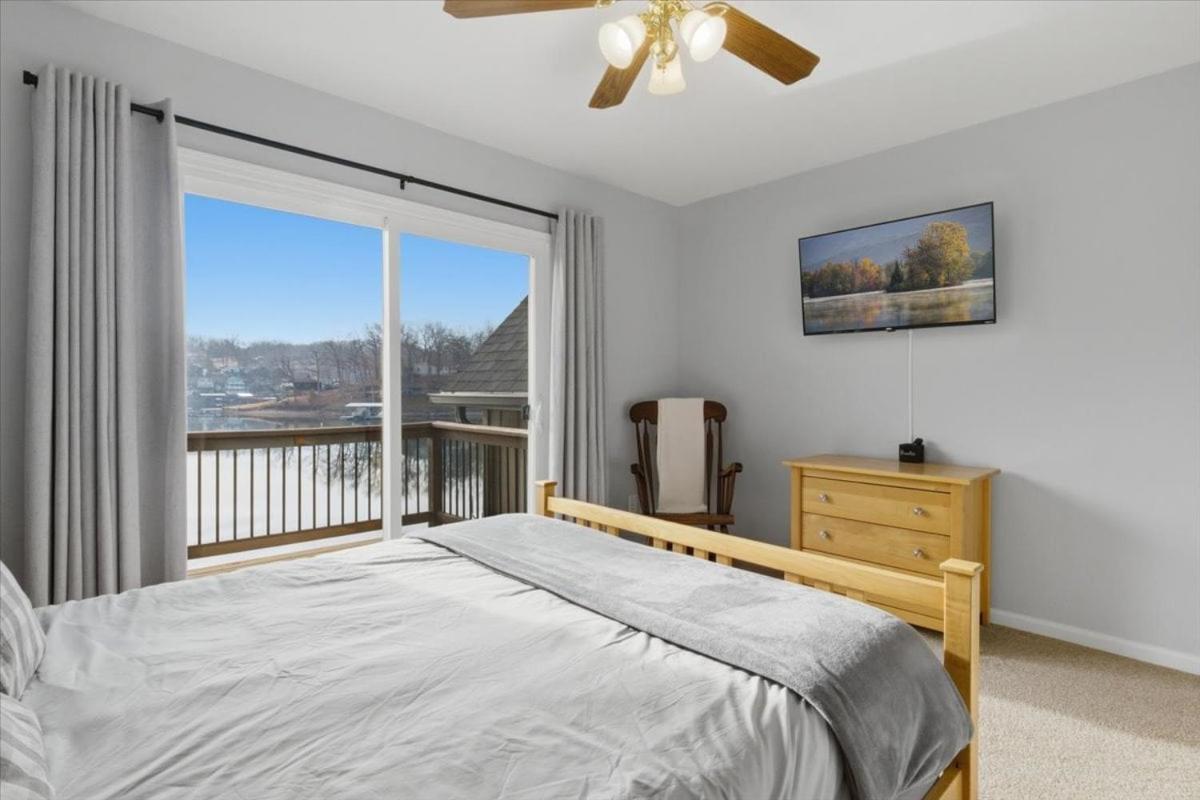 Expansive Deck, Beautiful Views, Private Dock & Boat Slip