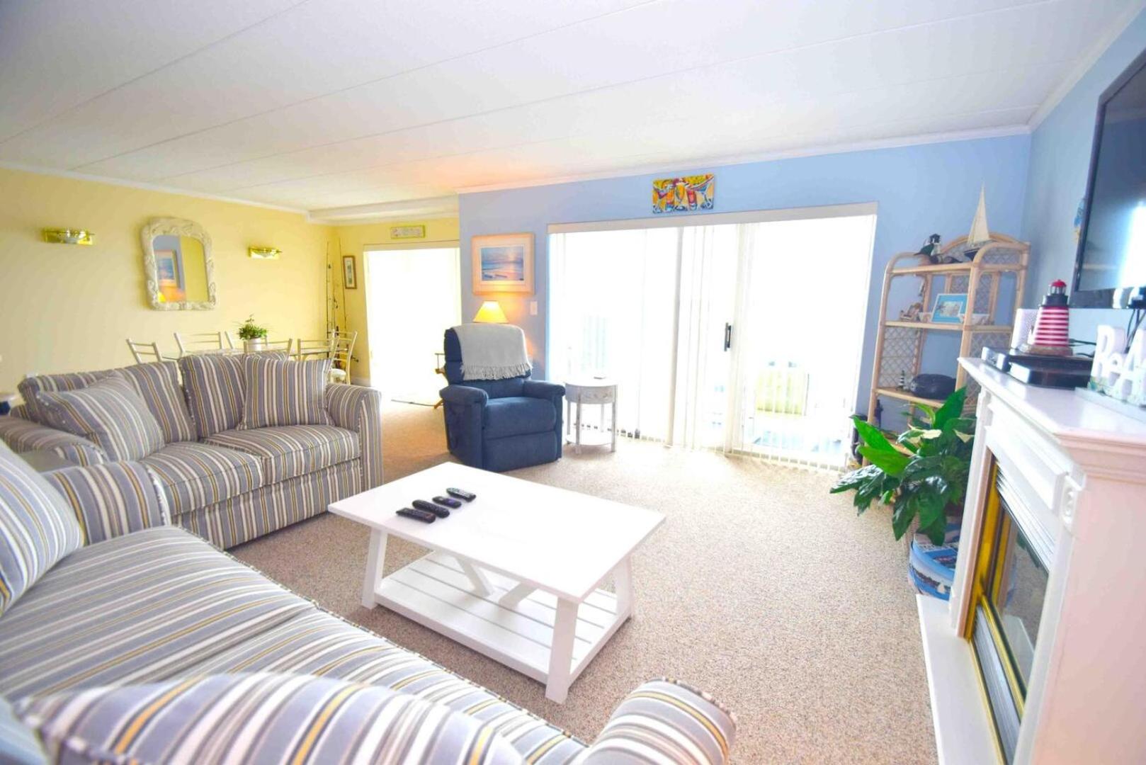 Harbour Island 302L condo