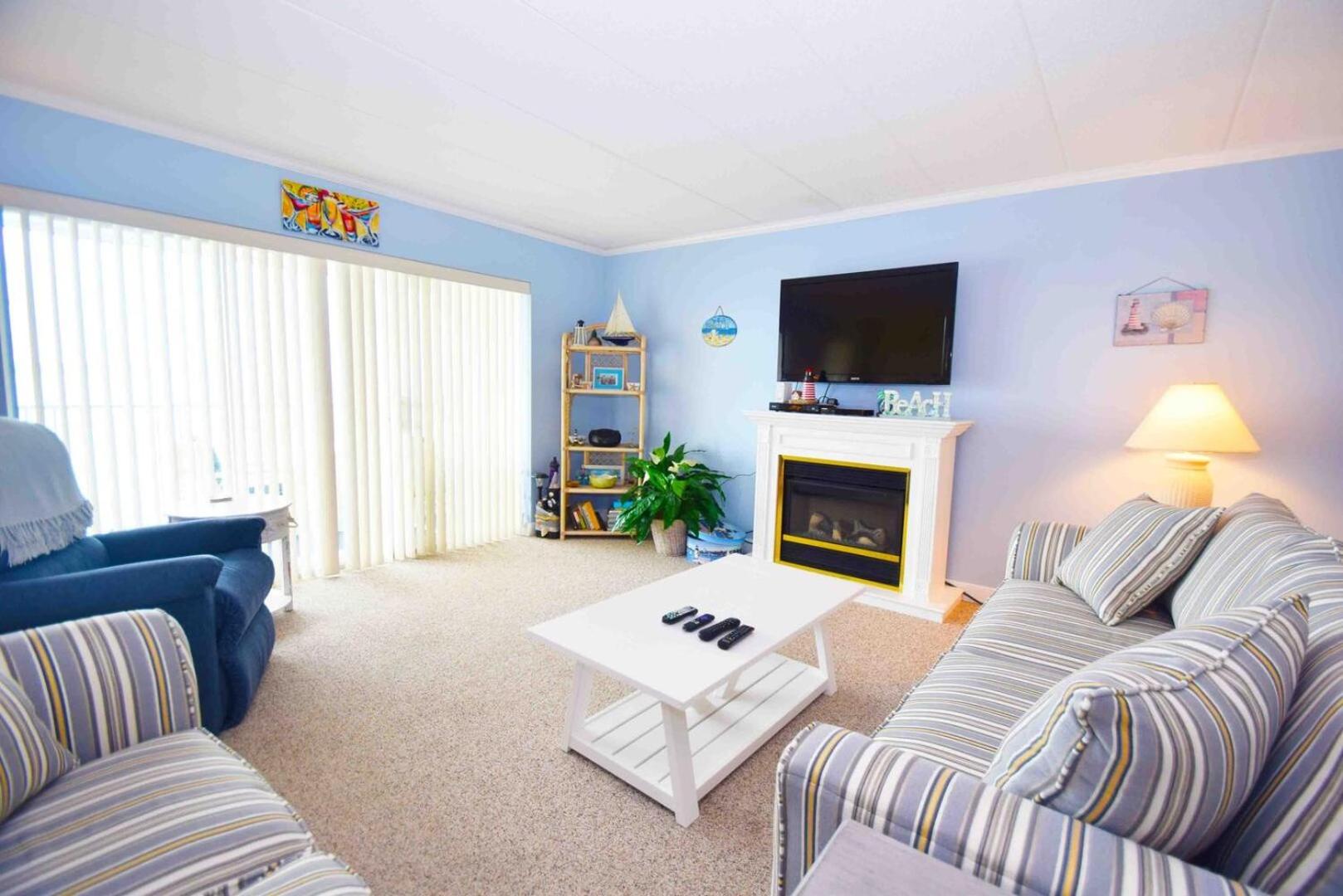 Harbour Island 302L condo