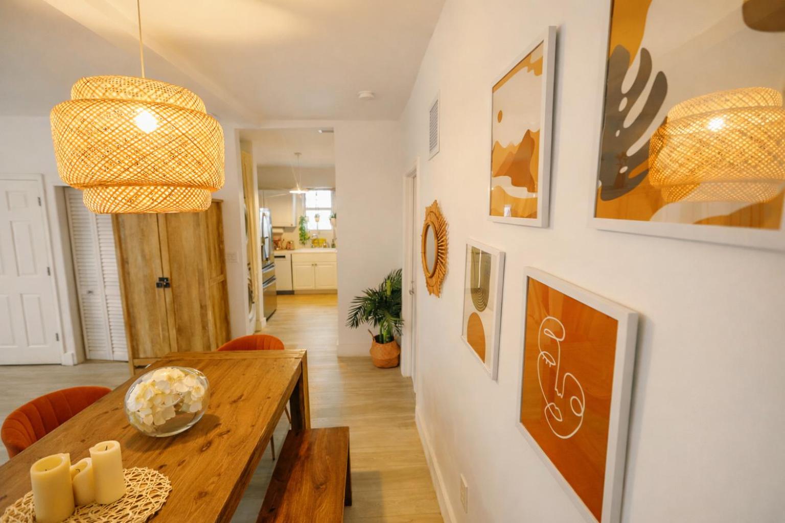 Prime Location Home W BBQ & Free Parking