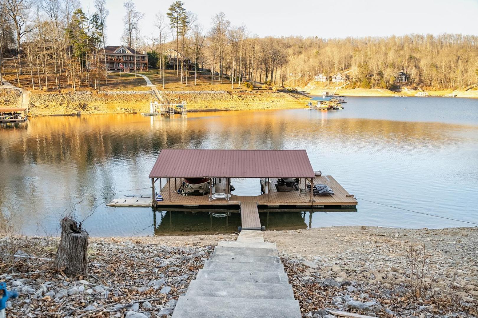 Norris Lake Cabin | Dock + Kayaks + Games