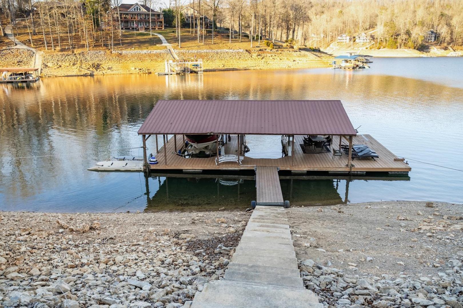Norris Lake Cabin | Dock + Kayaks + Games