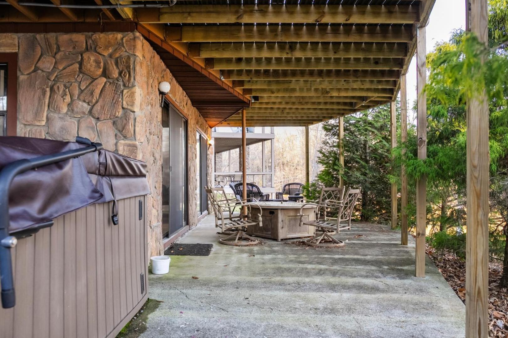 Norris Lake Cabin | Dock + Kayaks + Games