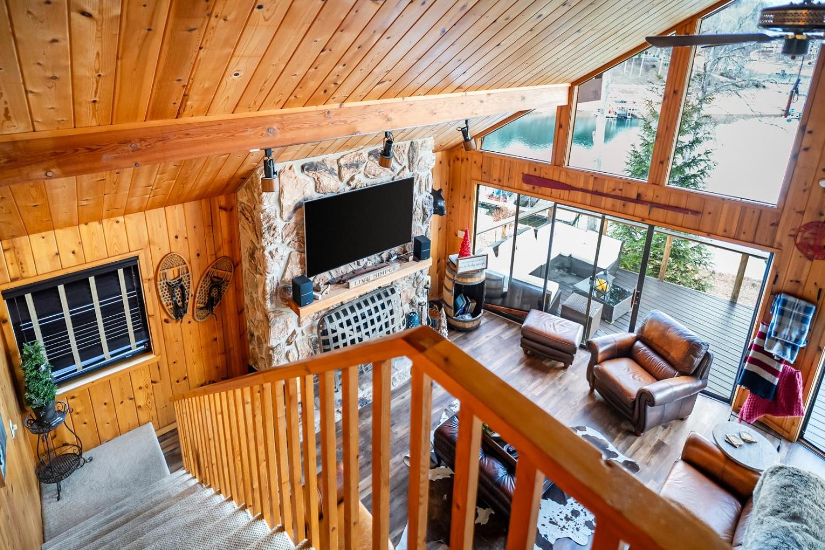 Norris Lake Cabin | Dock + Kayaks + Games