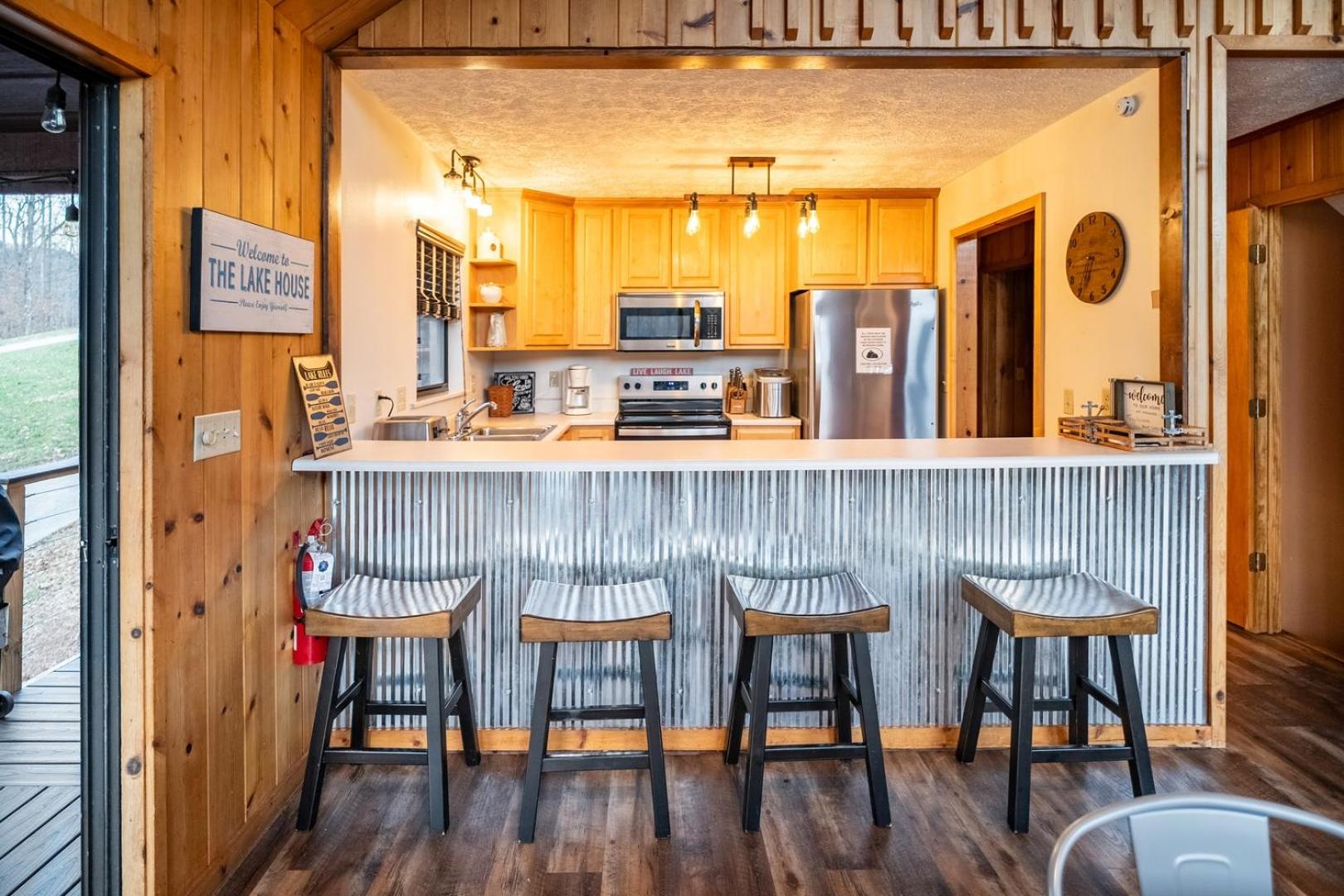Norris Lake Cabin | Dock + Kayaks + Games