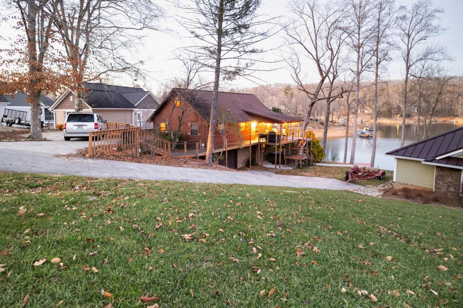 Norris Lake Cabin | Dock + Kayaks + Games