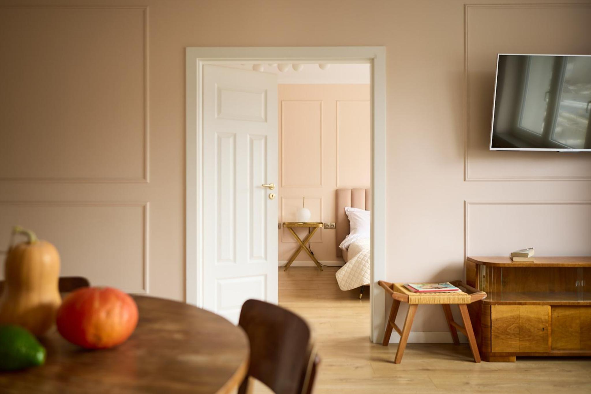 Polka Apartment 2-bed