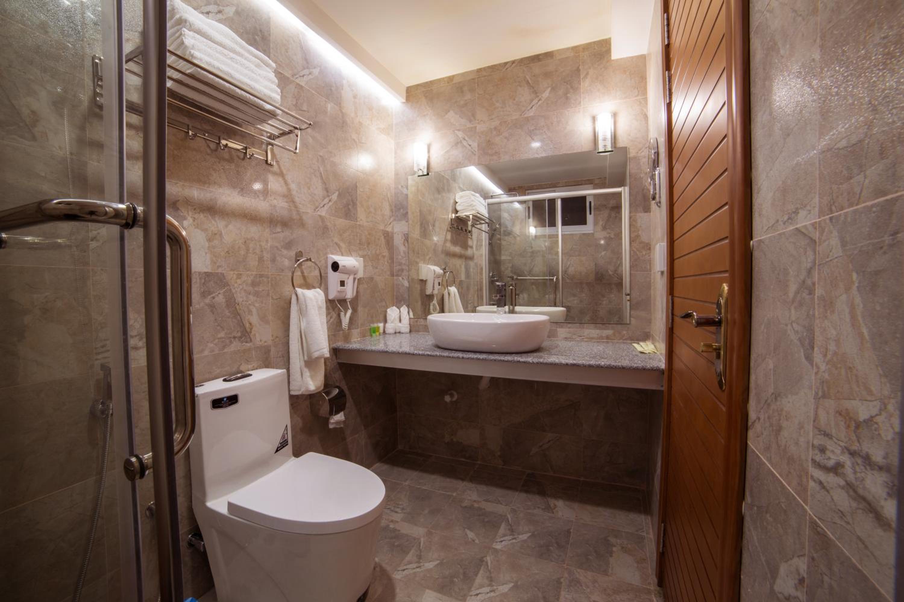 Kuredhi Beach Inn photo 4