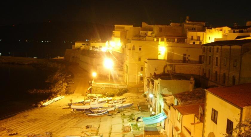Photo 48