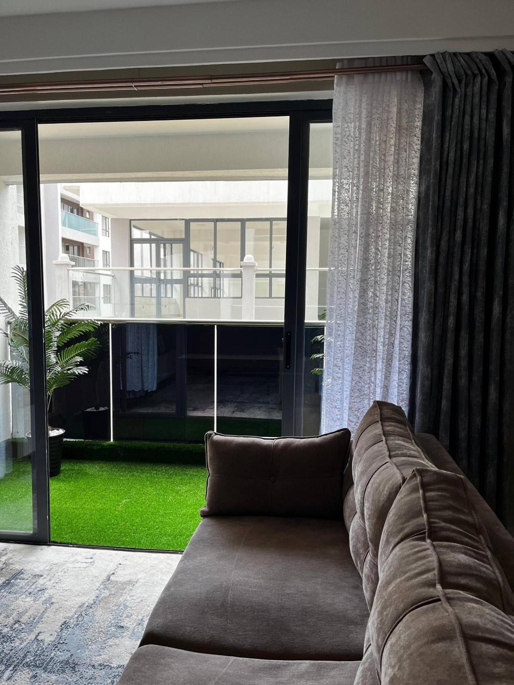 Nairobi - Fast Wifi, swimming pool, gym