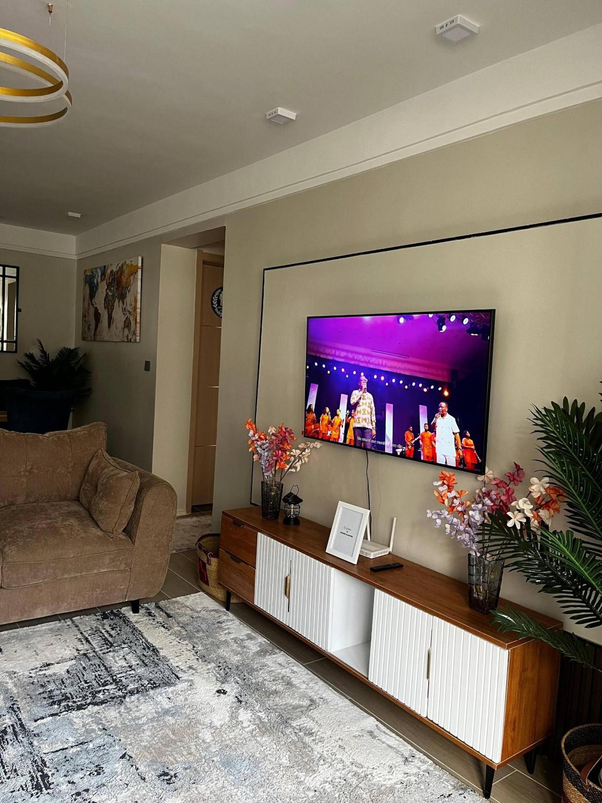 Nairobi - Fast Wifi, swimming pool, gym