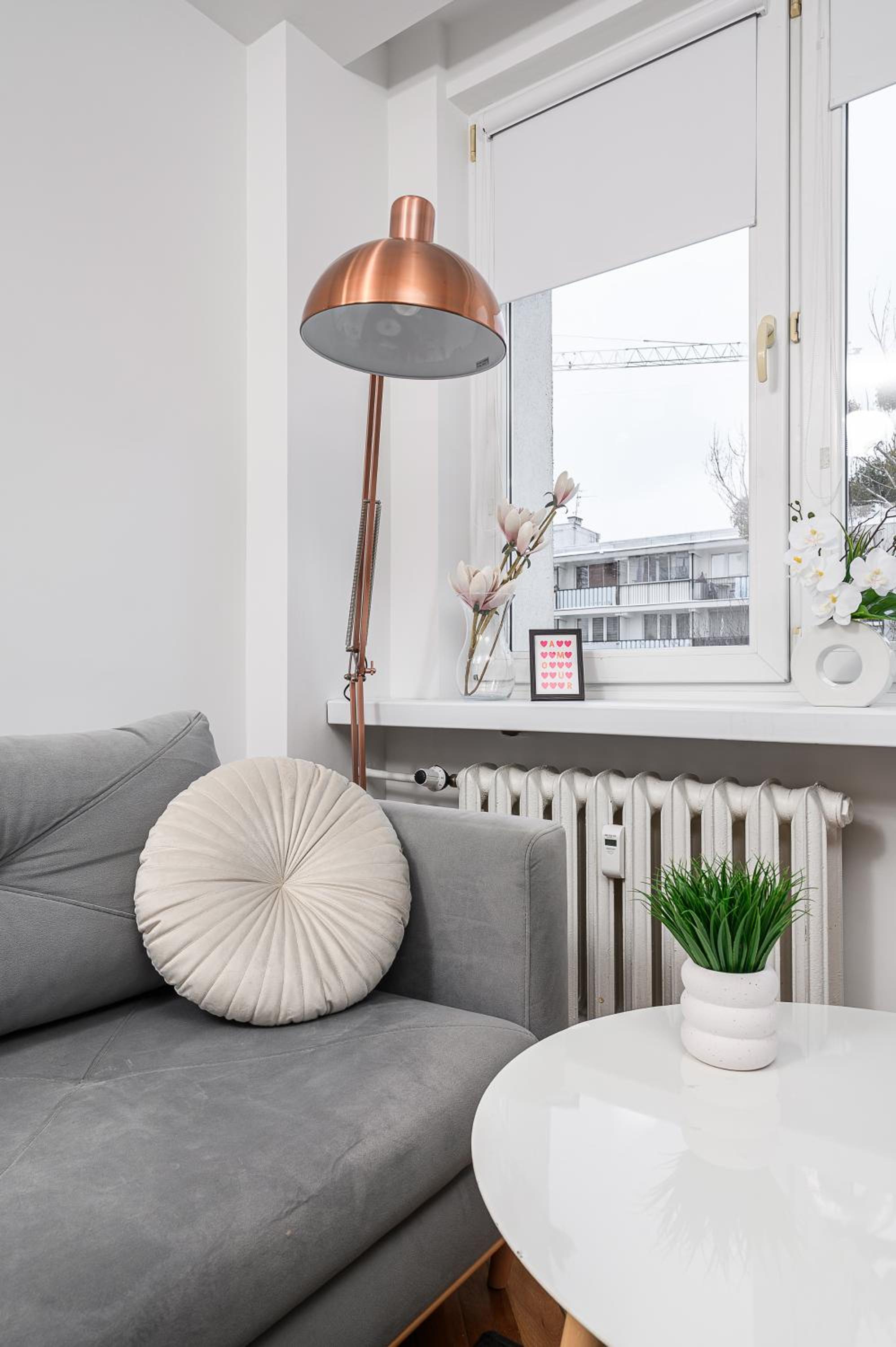 Lumina apartment near center of Warsaw