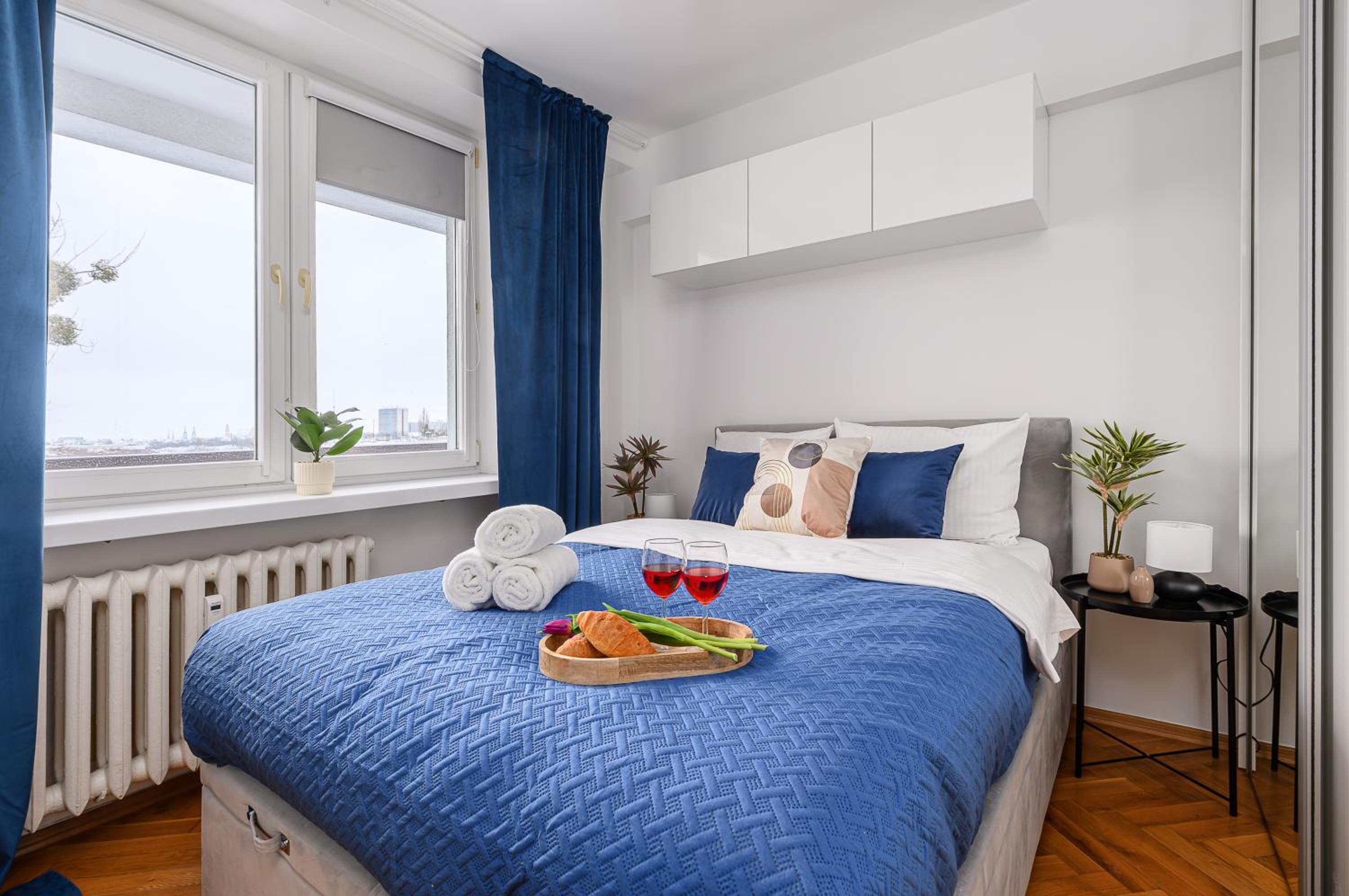 Lumina apartment near center of Warsaw