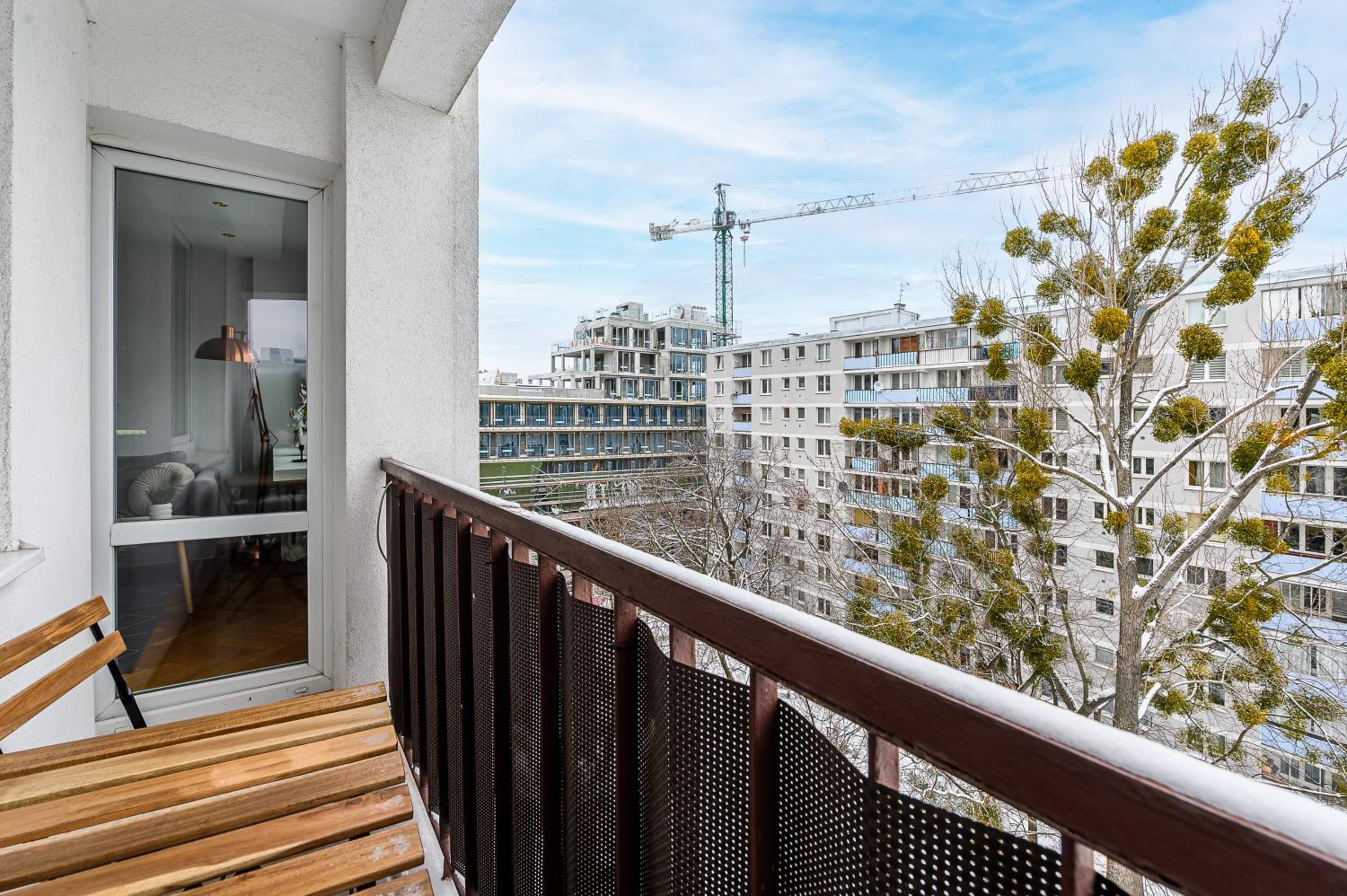 Lumina apartment near center of Warsaw