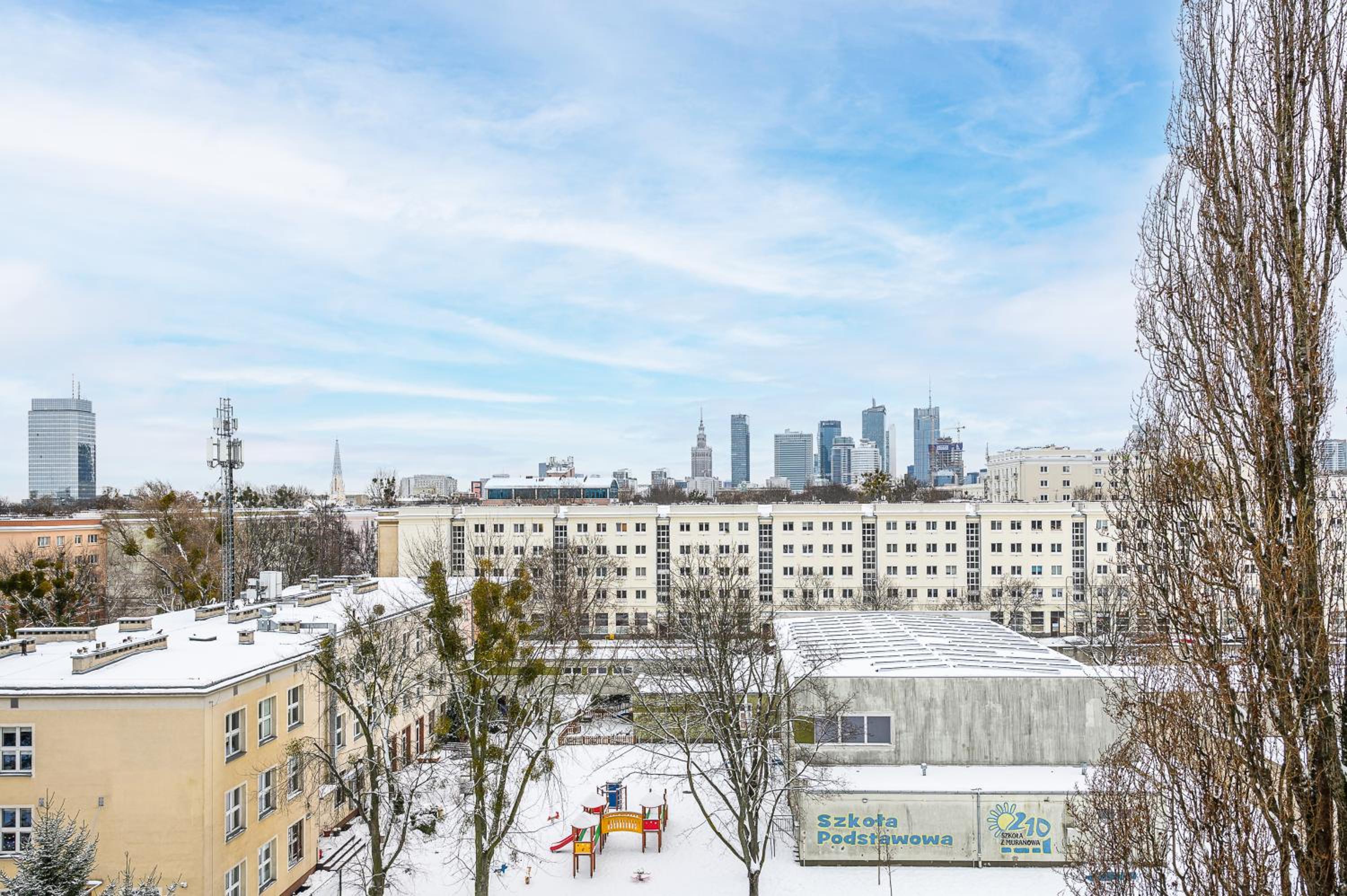 Lumina apartment near center of Warsaw
