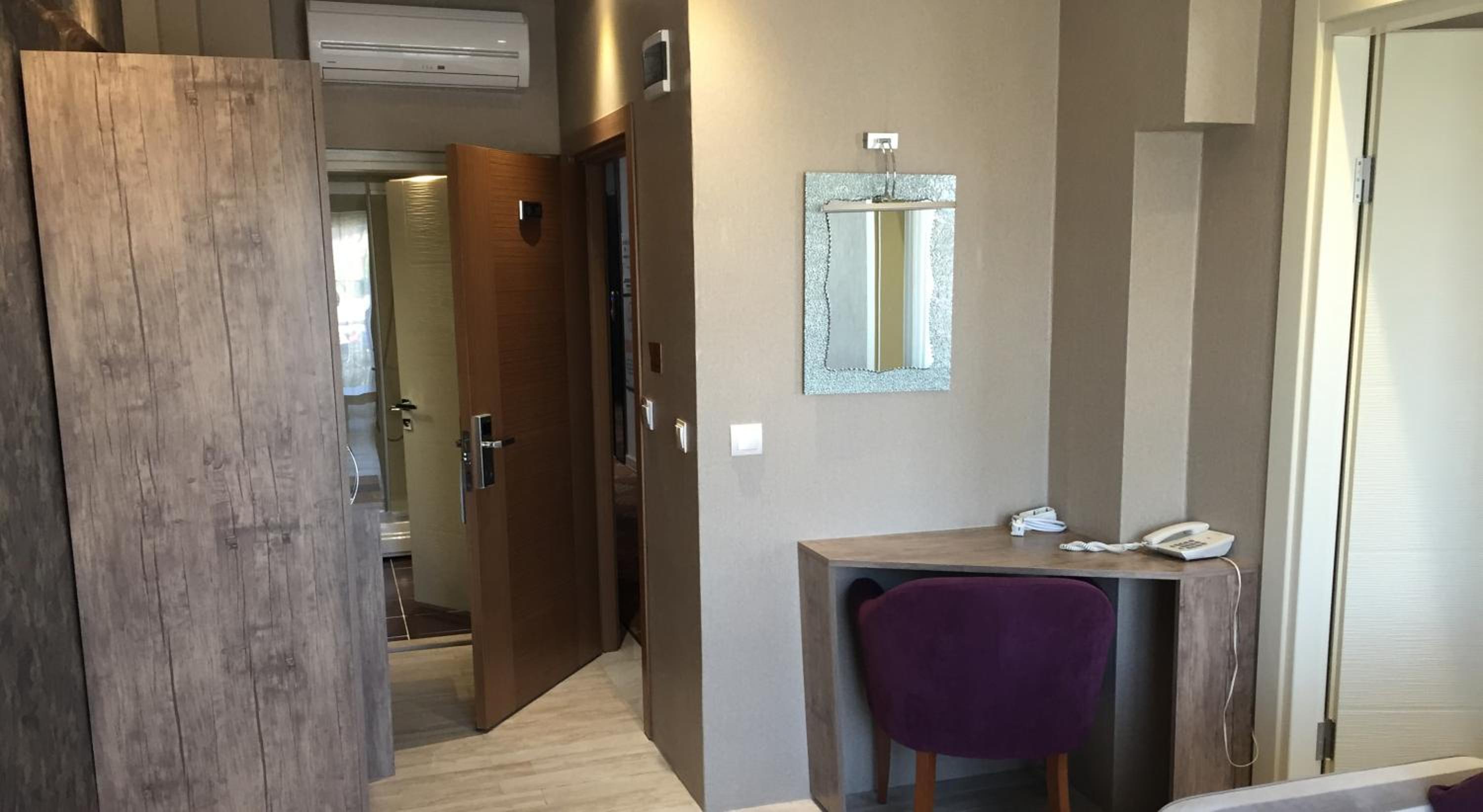 Udi Hotel