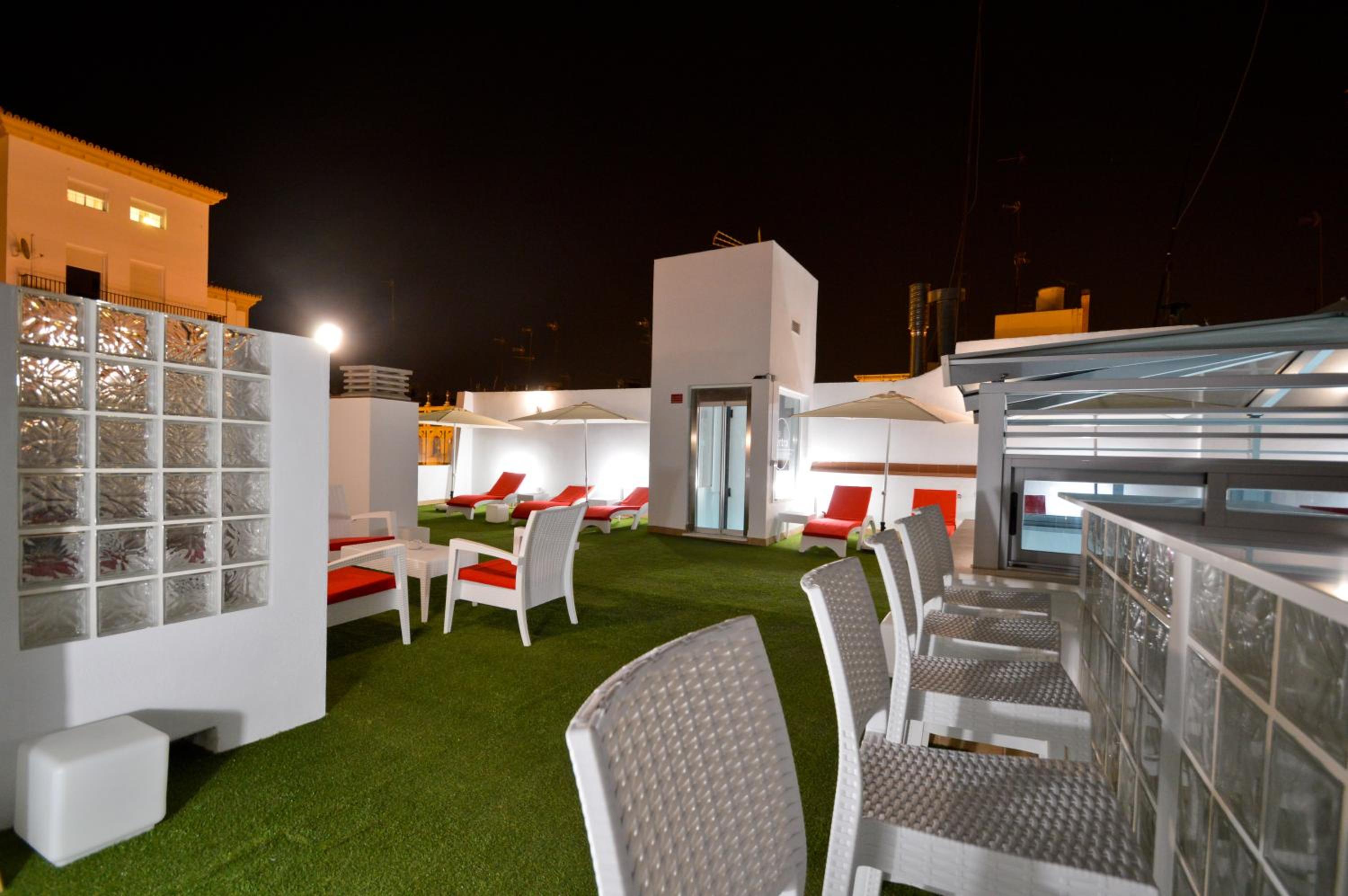 The Zentral Arenal Suites