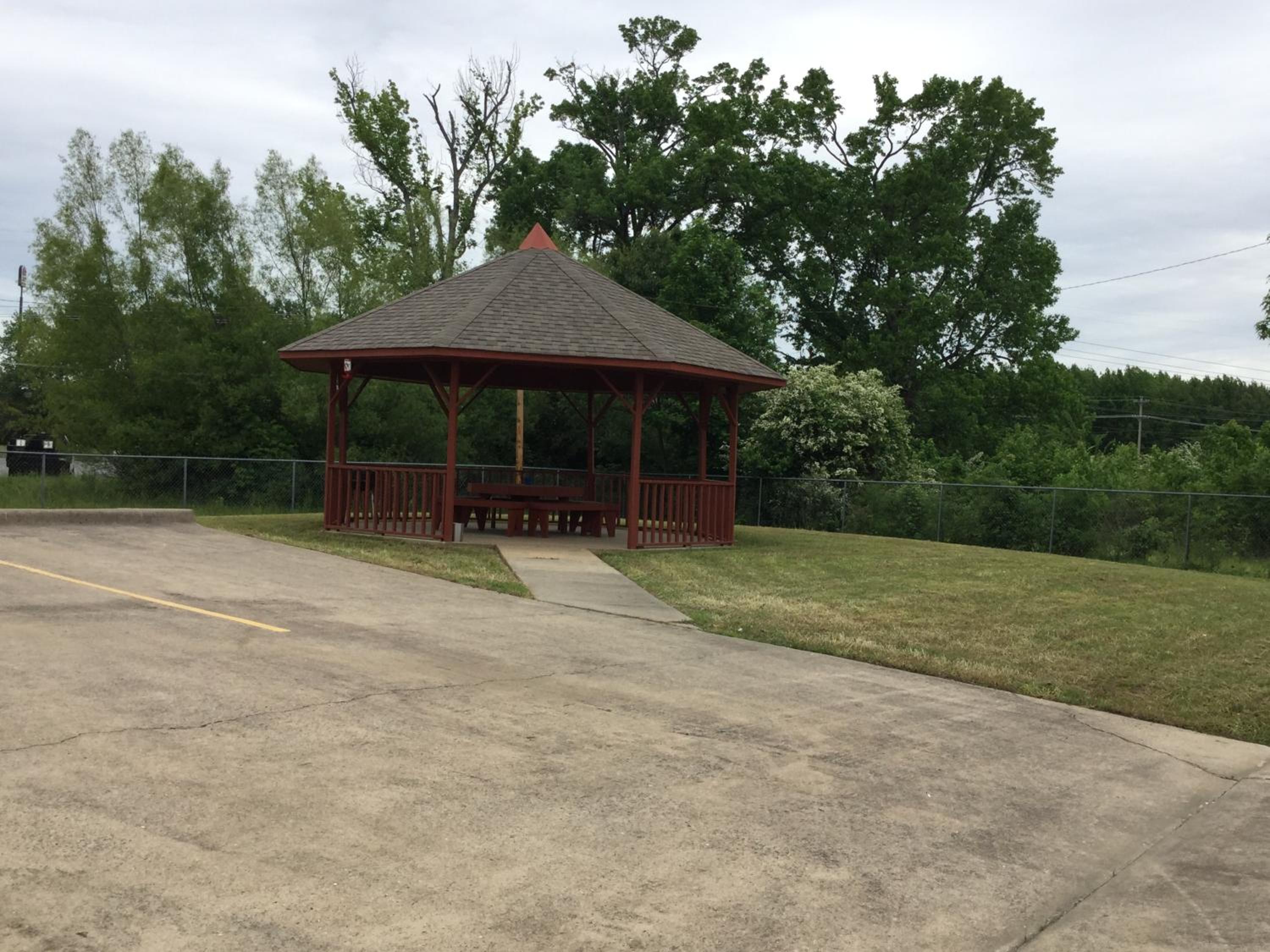 Americas Best Value Inn Cabot view 2