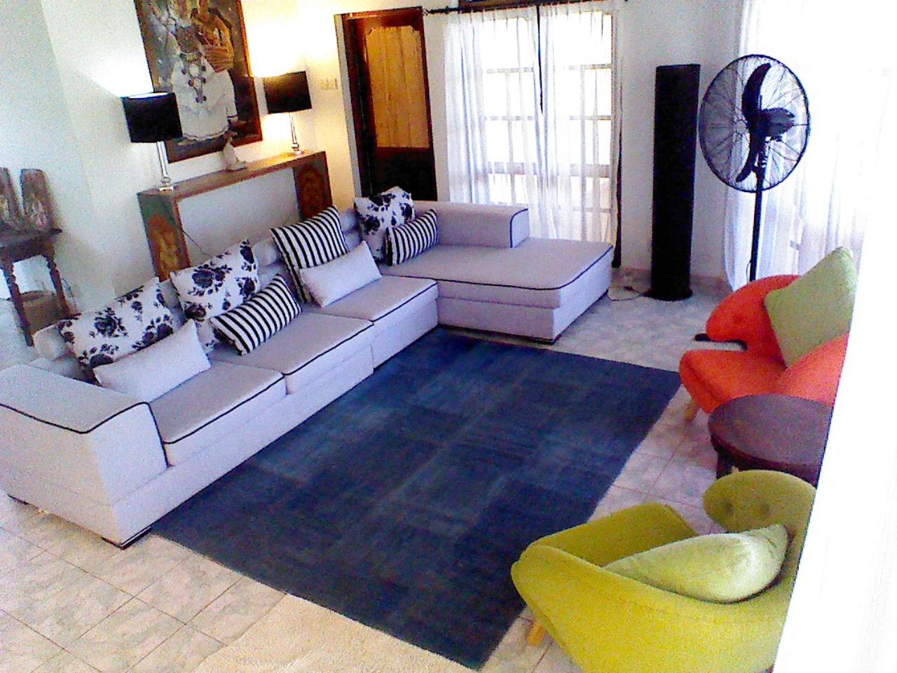 Villa Sea Breeze view 4
