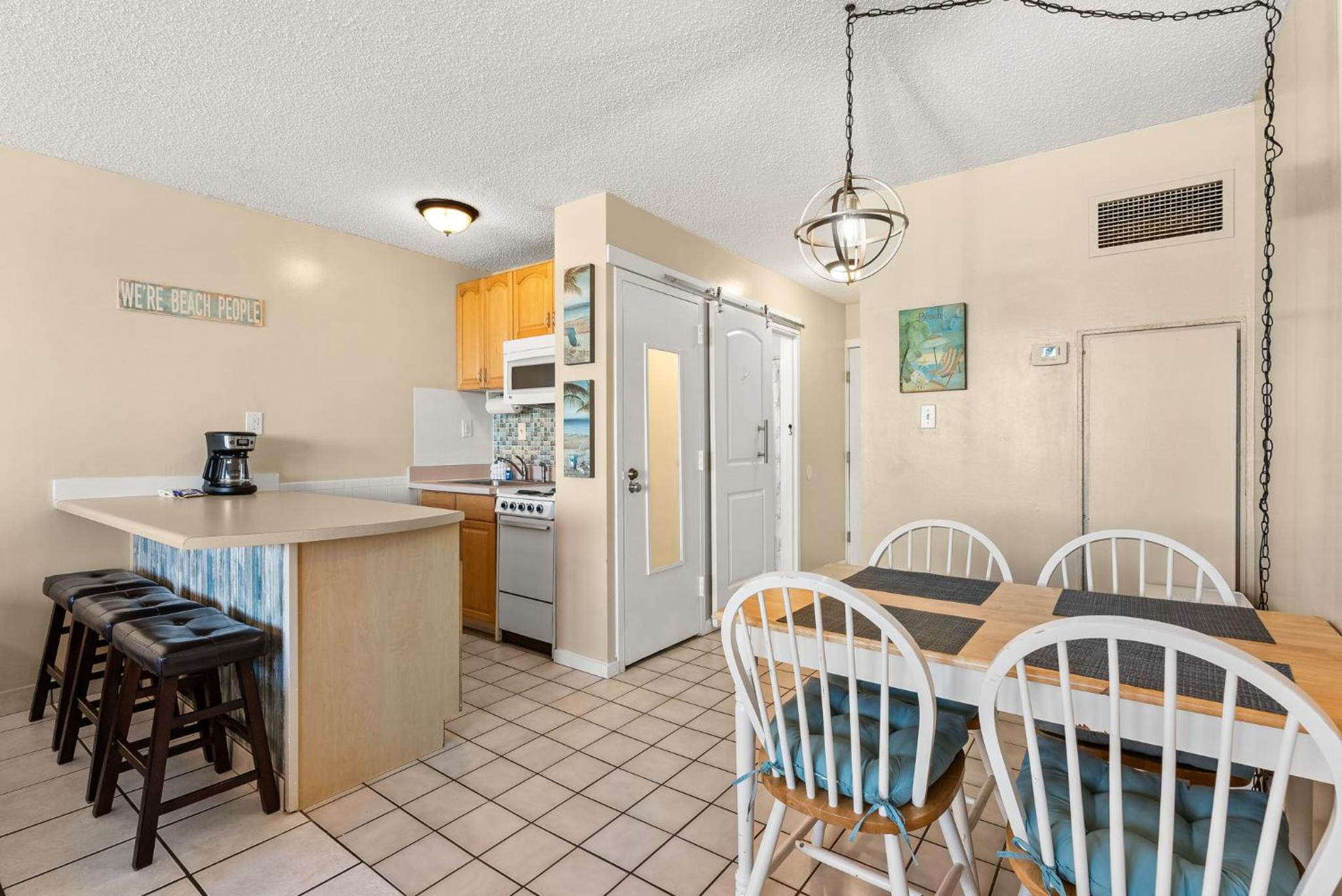 Beach Front Ocean Front Condo Top of the Gulf 516