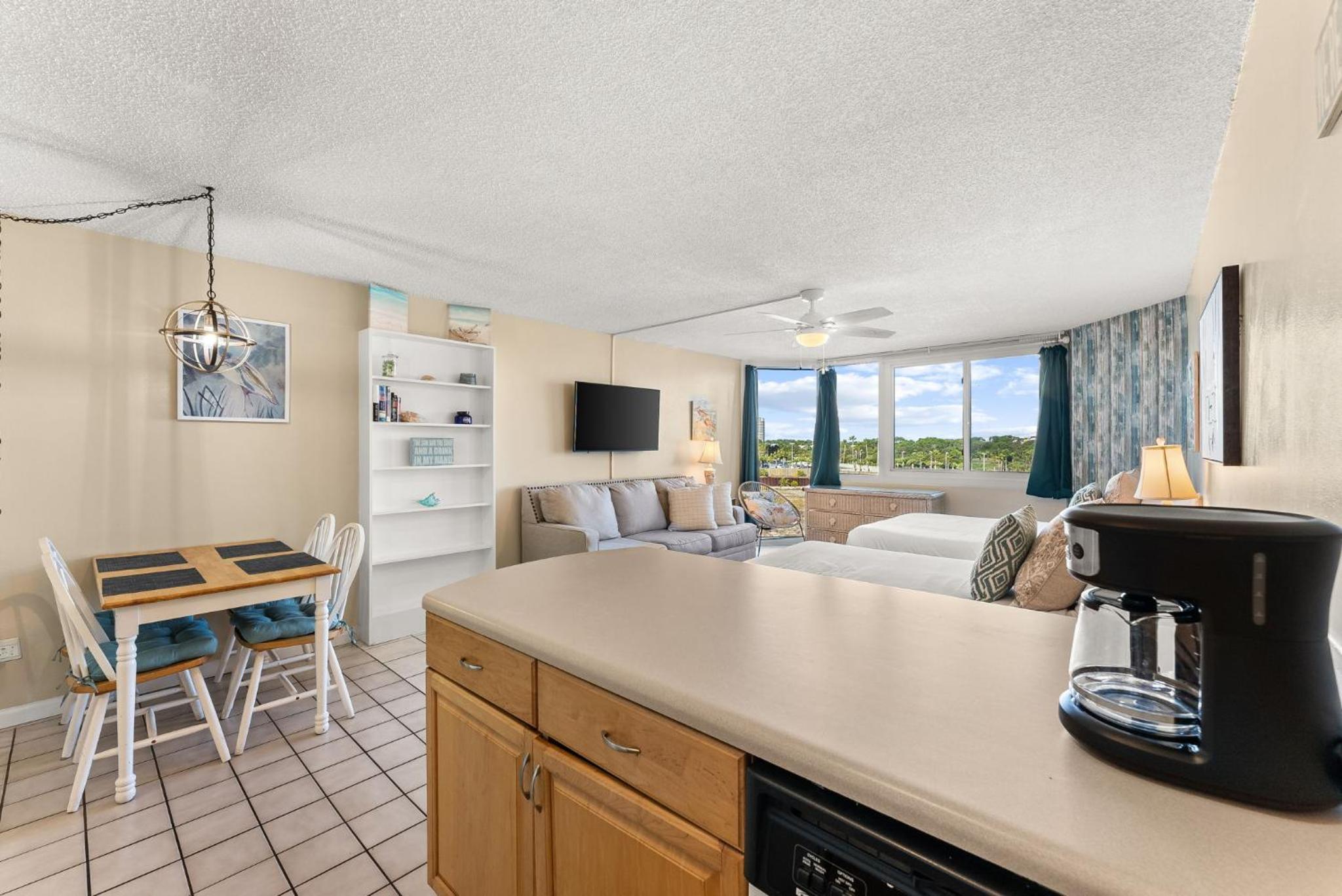 Beach Front Ocean Front Condo Top of the Gulf 516