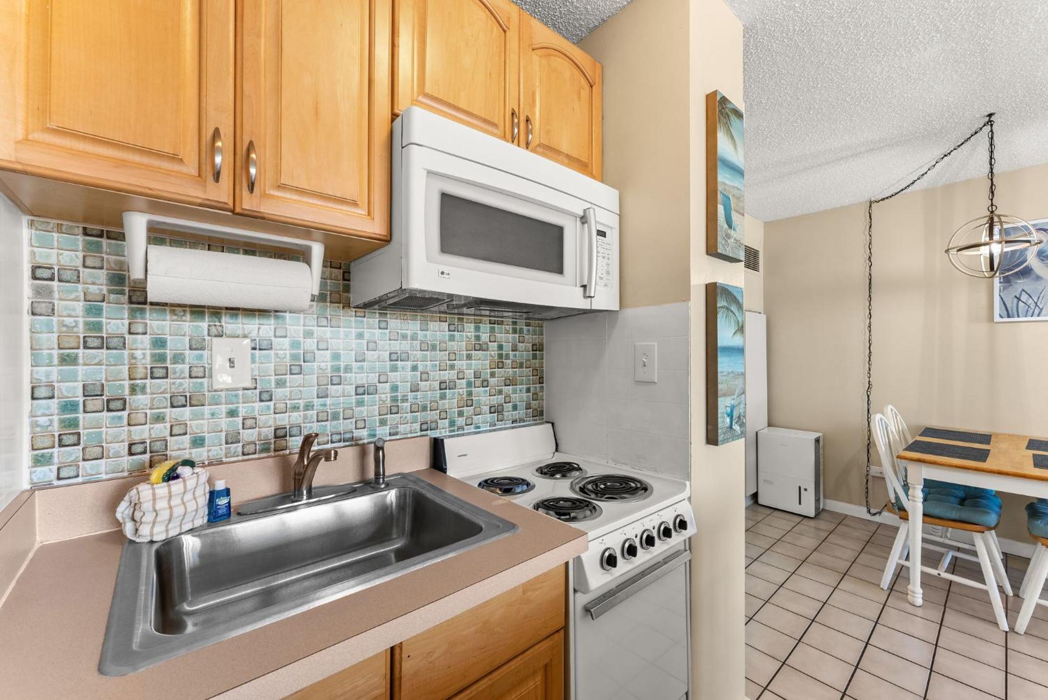 Beach Front Ocean Front Condo Top of the Gulf 516