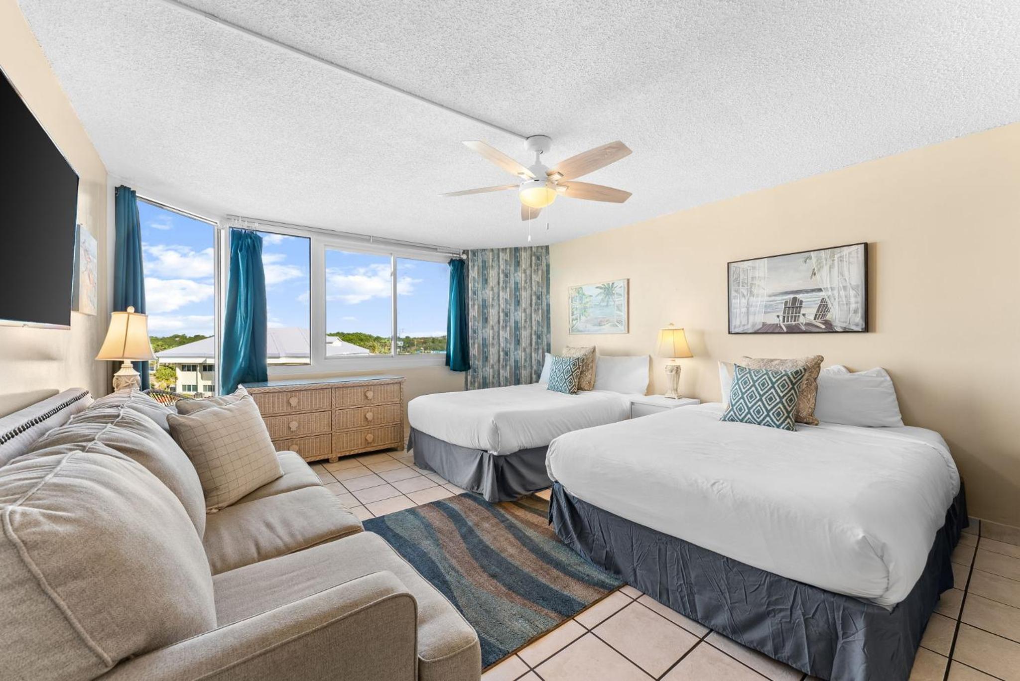 Beach Front Ocean Front Condo Top of the Gulf 516