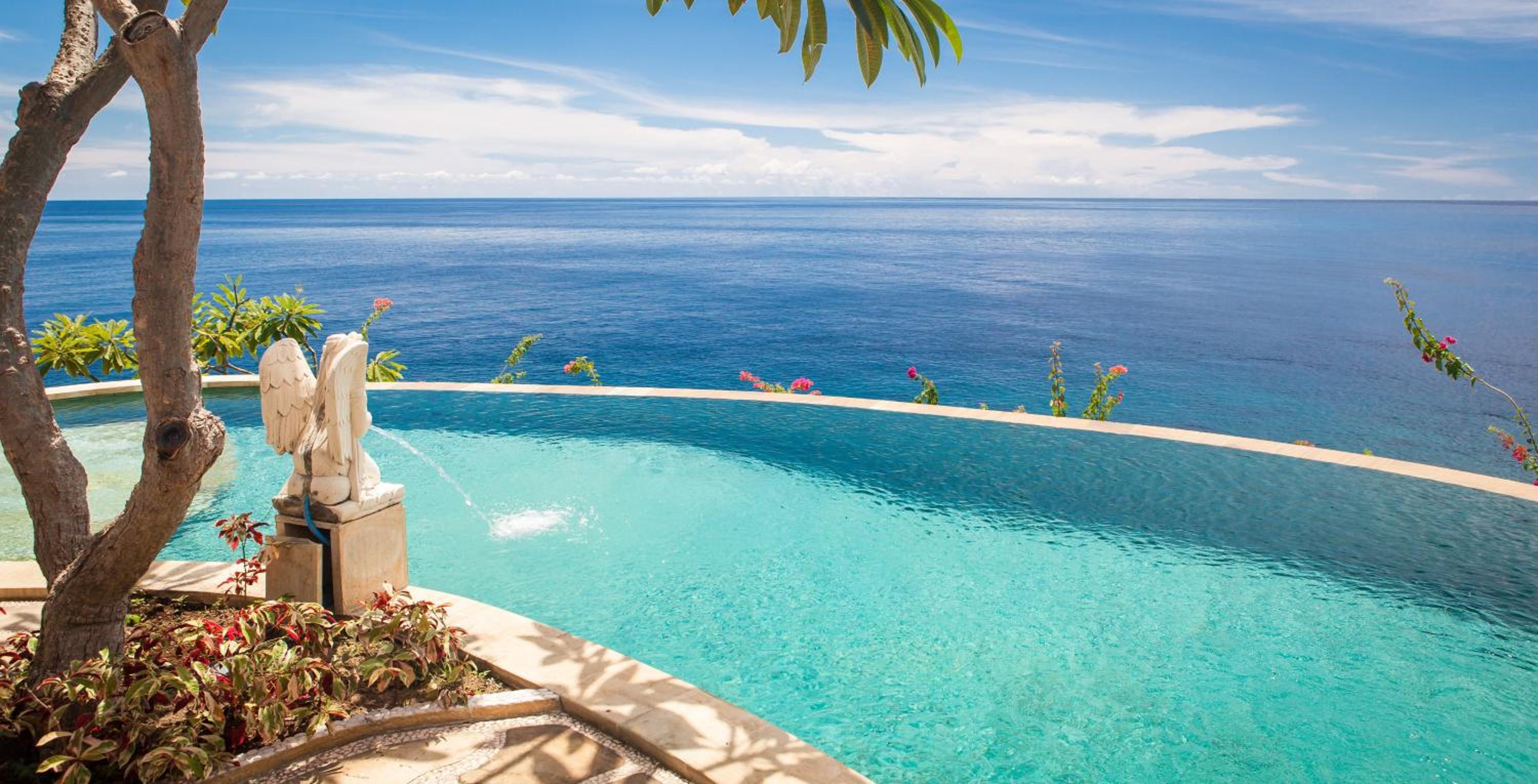 Blue Moon Villas Resort