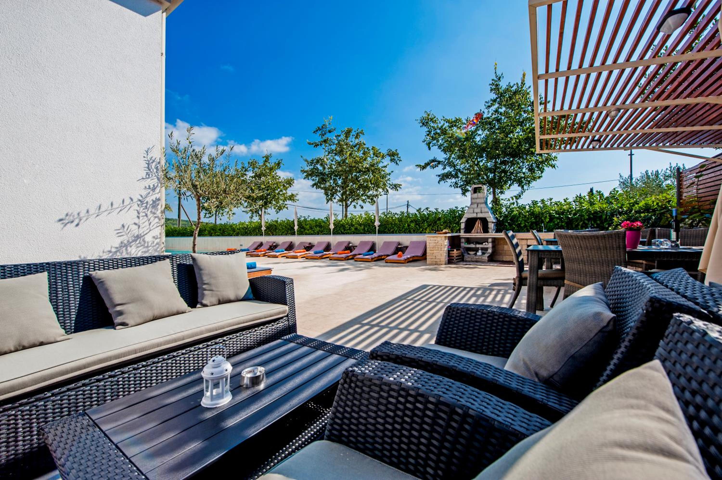 Apartments Kimi view 5