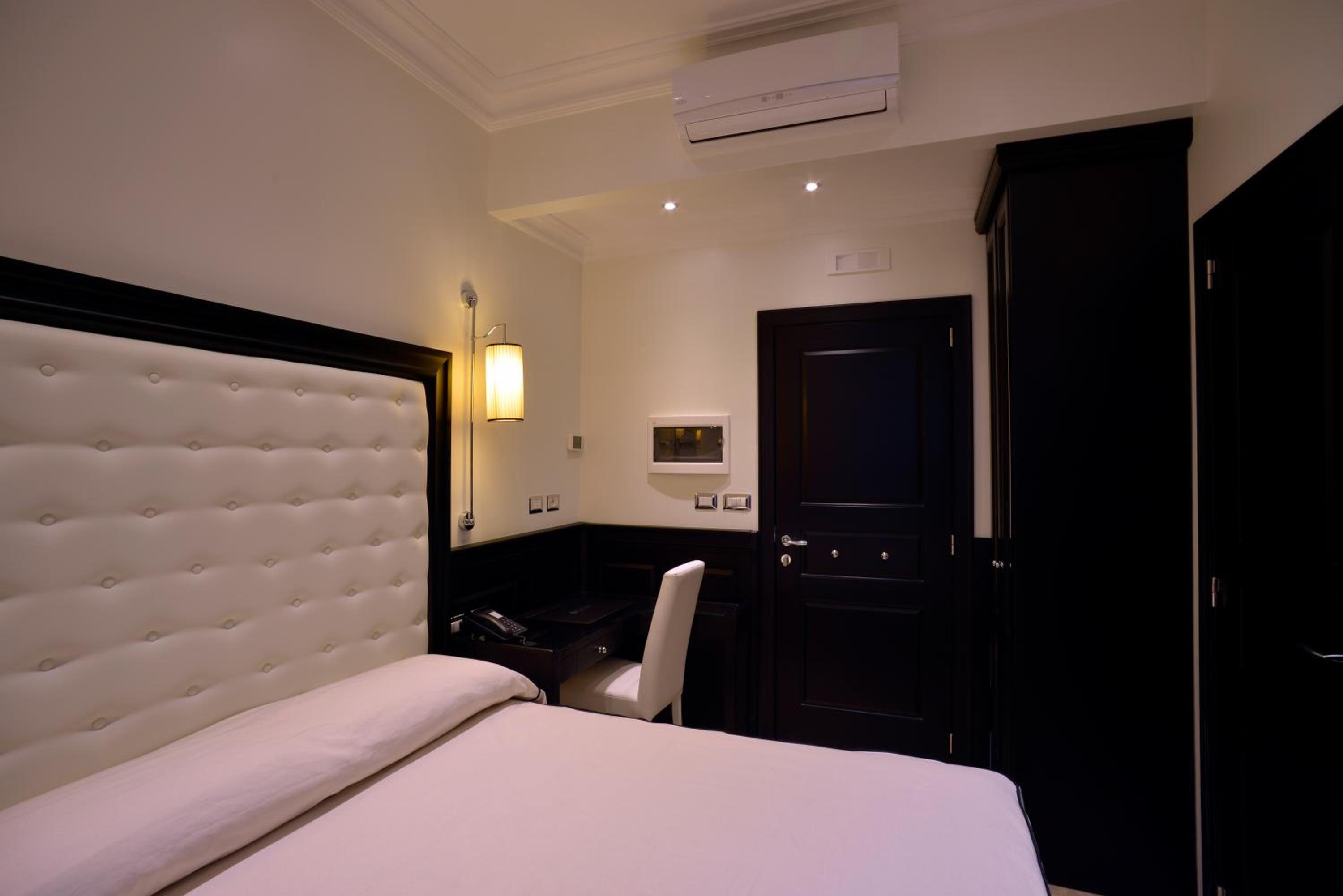 Vaticano Royal Suite Guest House