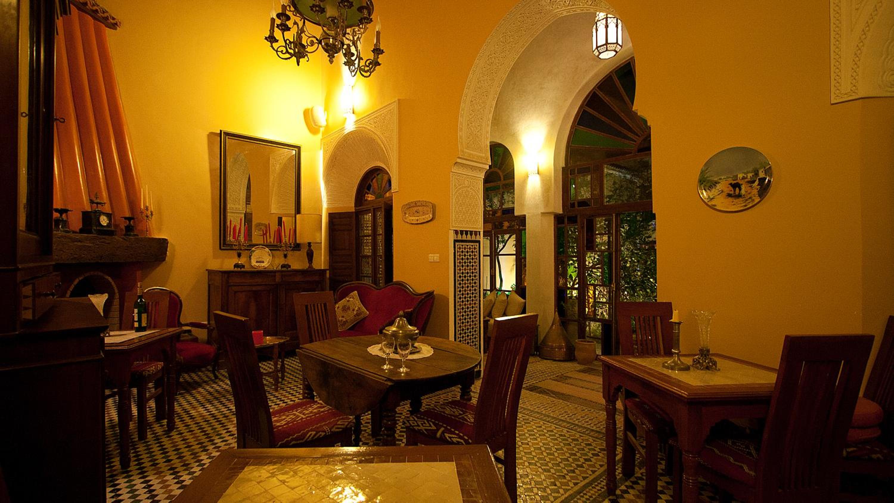 dining