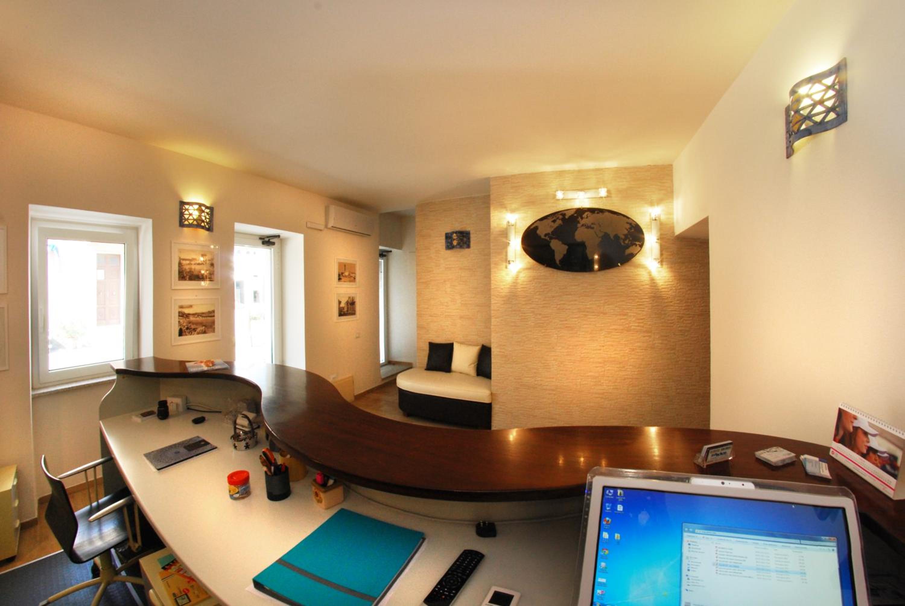 Smart Suite & Apartments