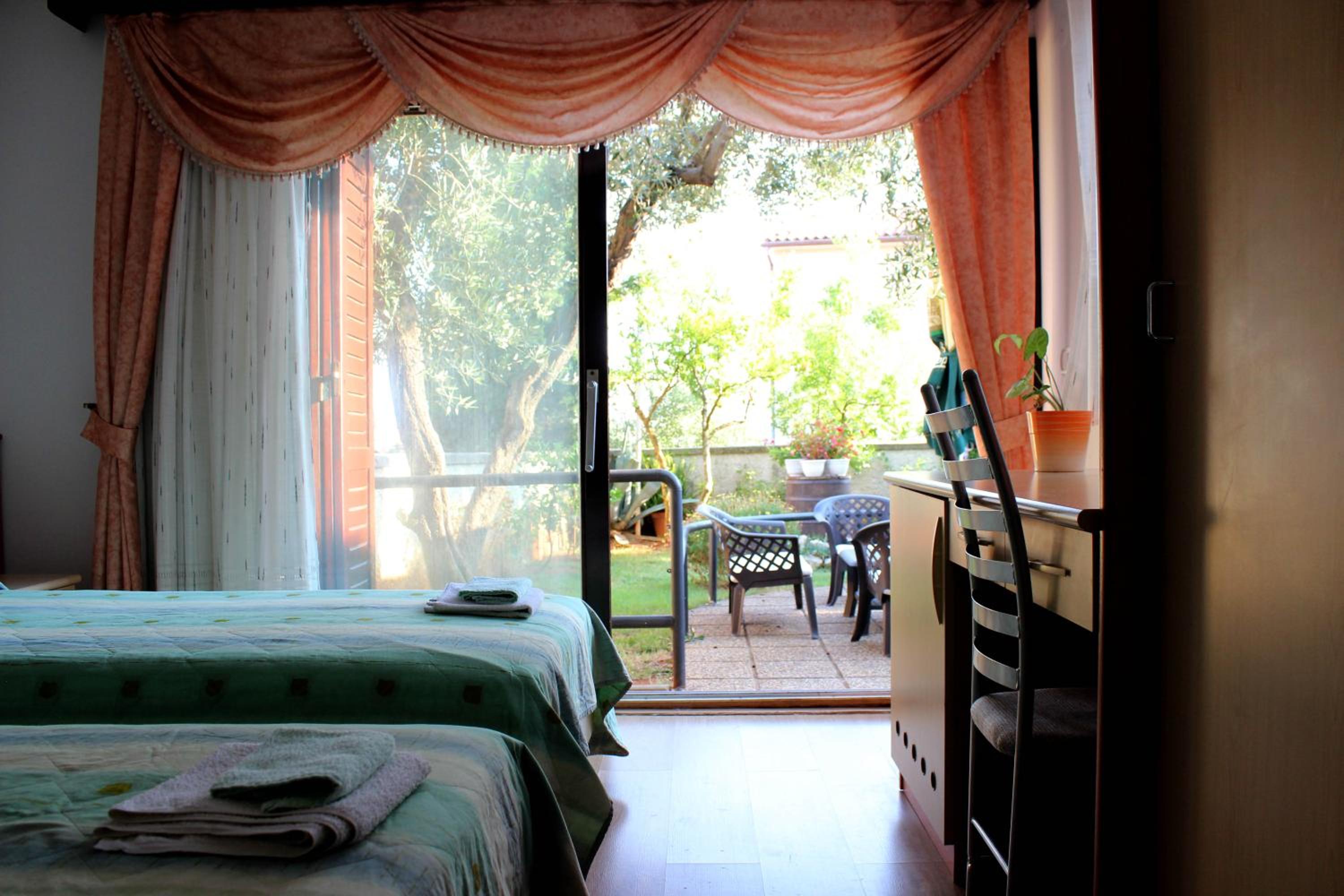 Photo 21