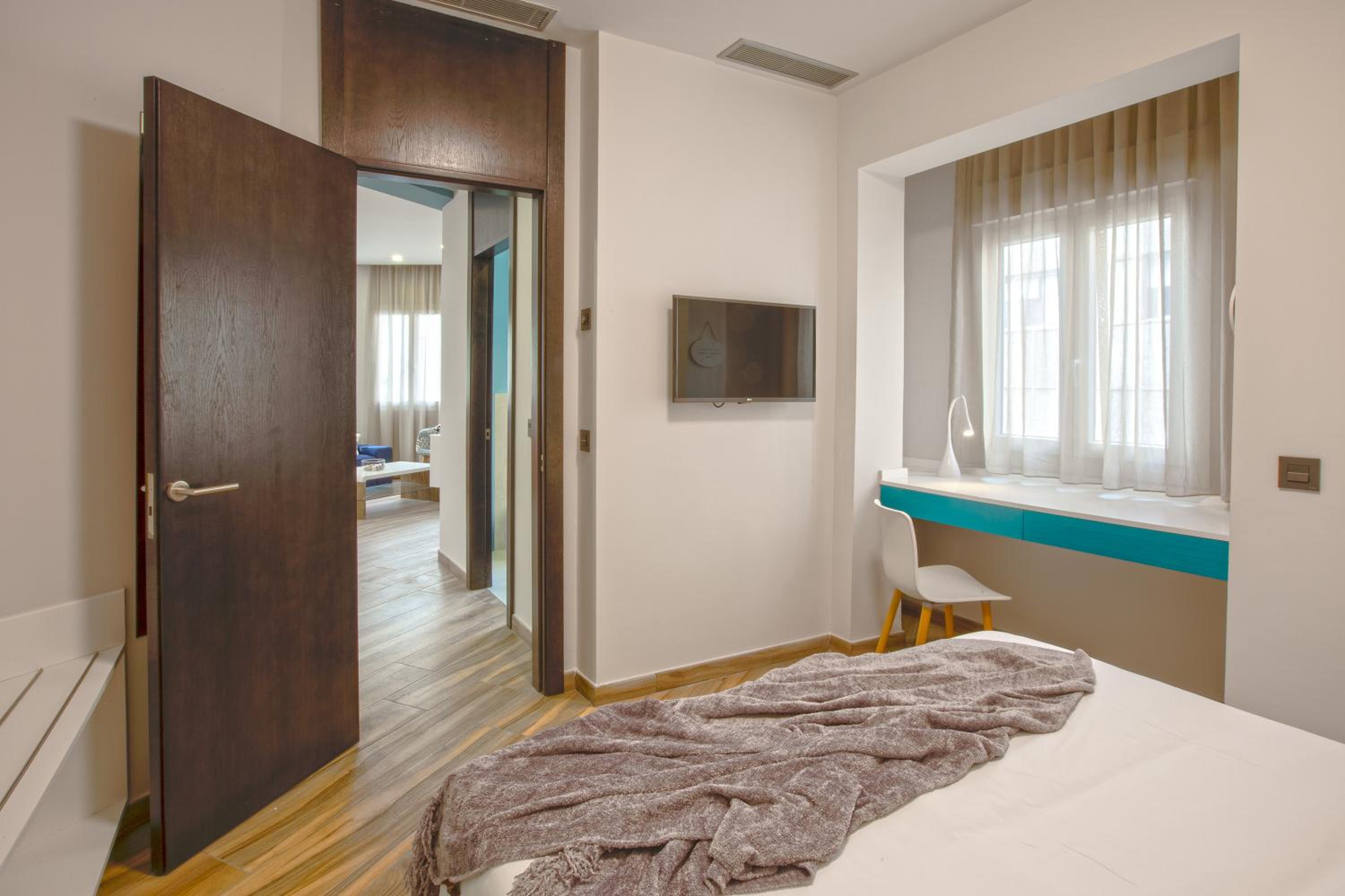 Gran Marina Suites