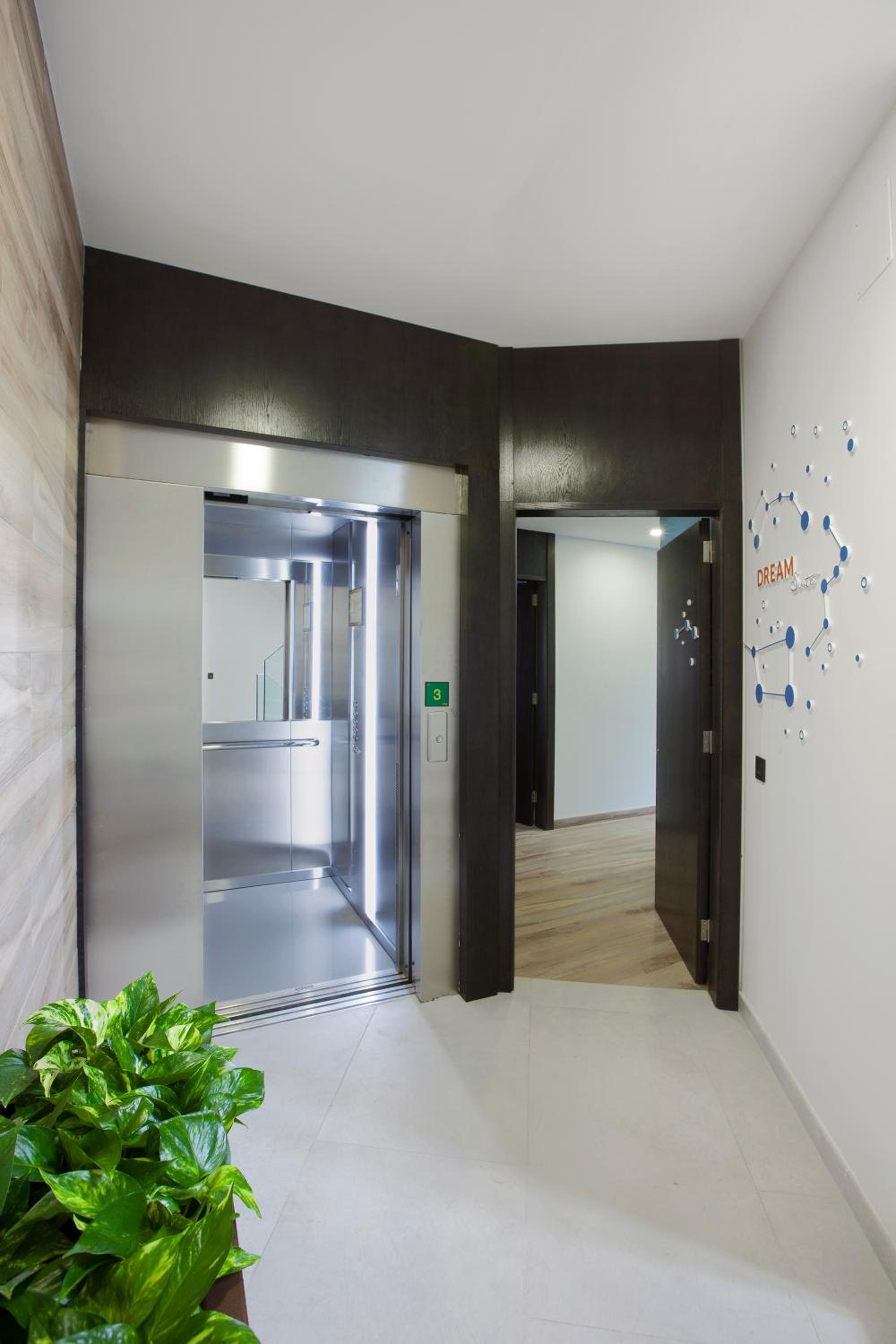 Gran Marina Suites