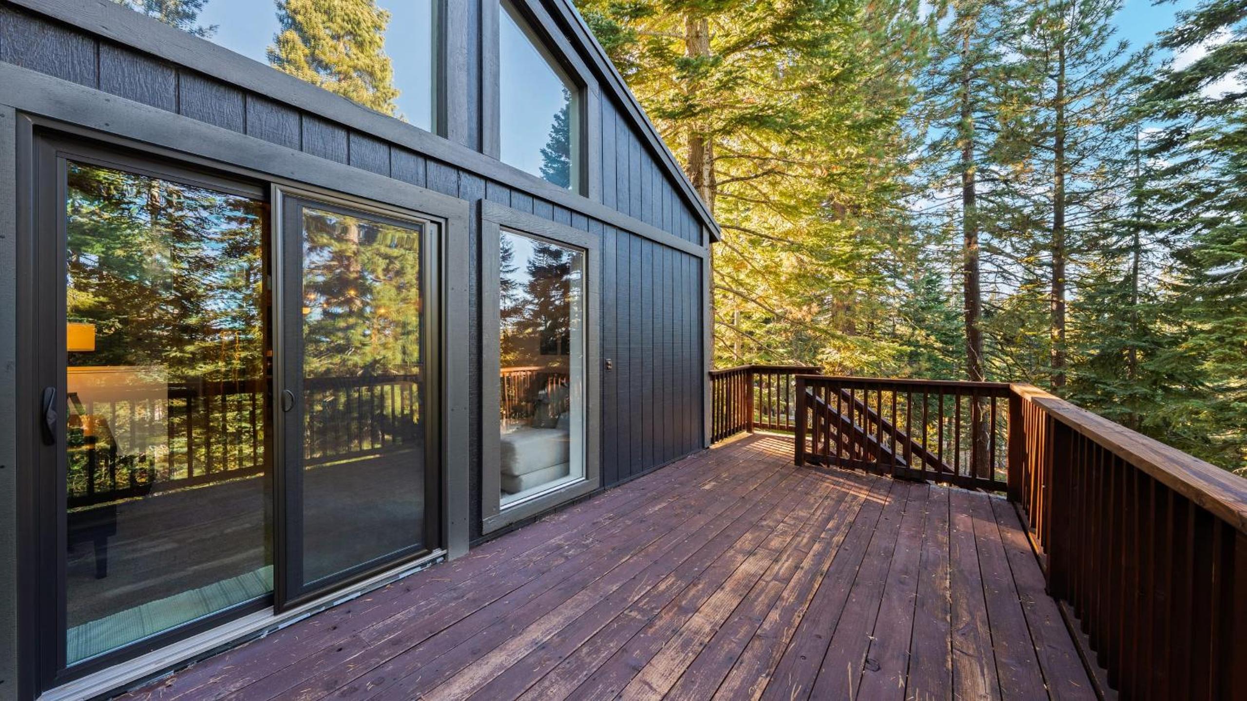 Hot Tub Sauna Forest Views in Tahoe Donner Cedar Summit by Avantstay
