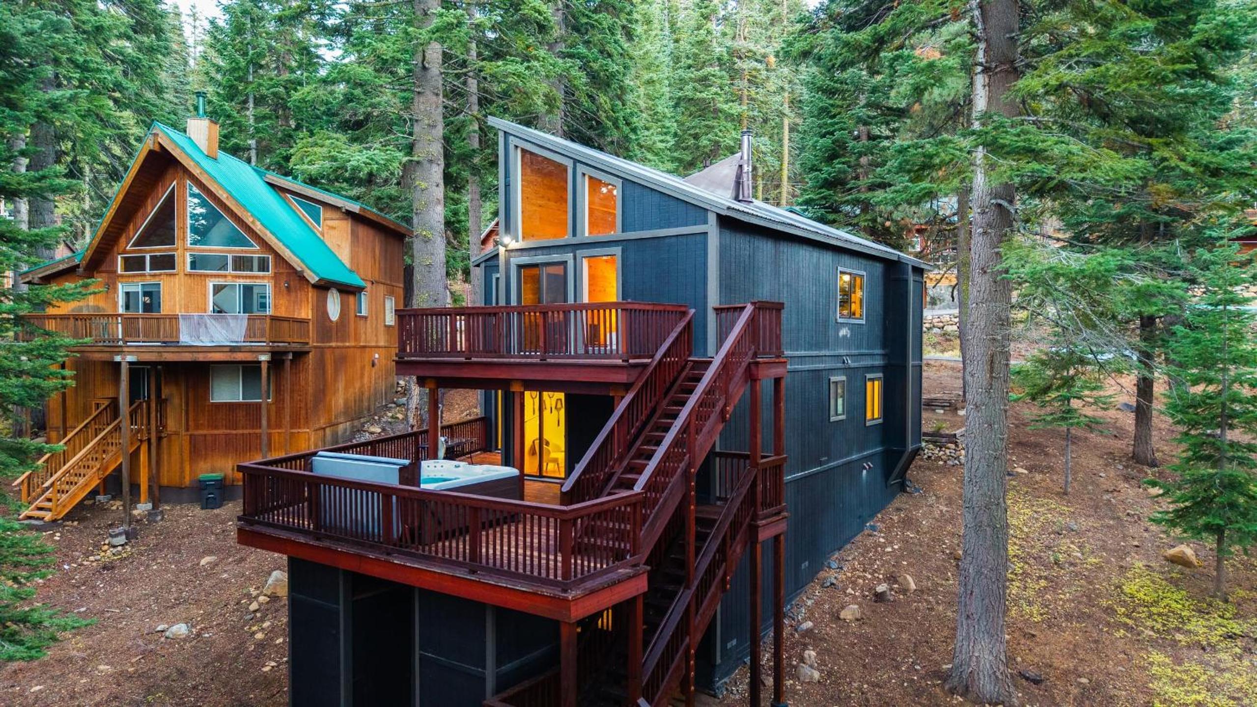 Hot Tub Sauna Forest Views in Tahoe Donner Cedar Summit by Avantstay