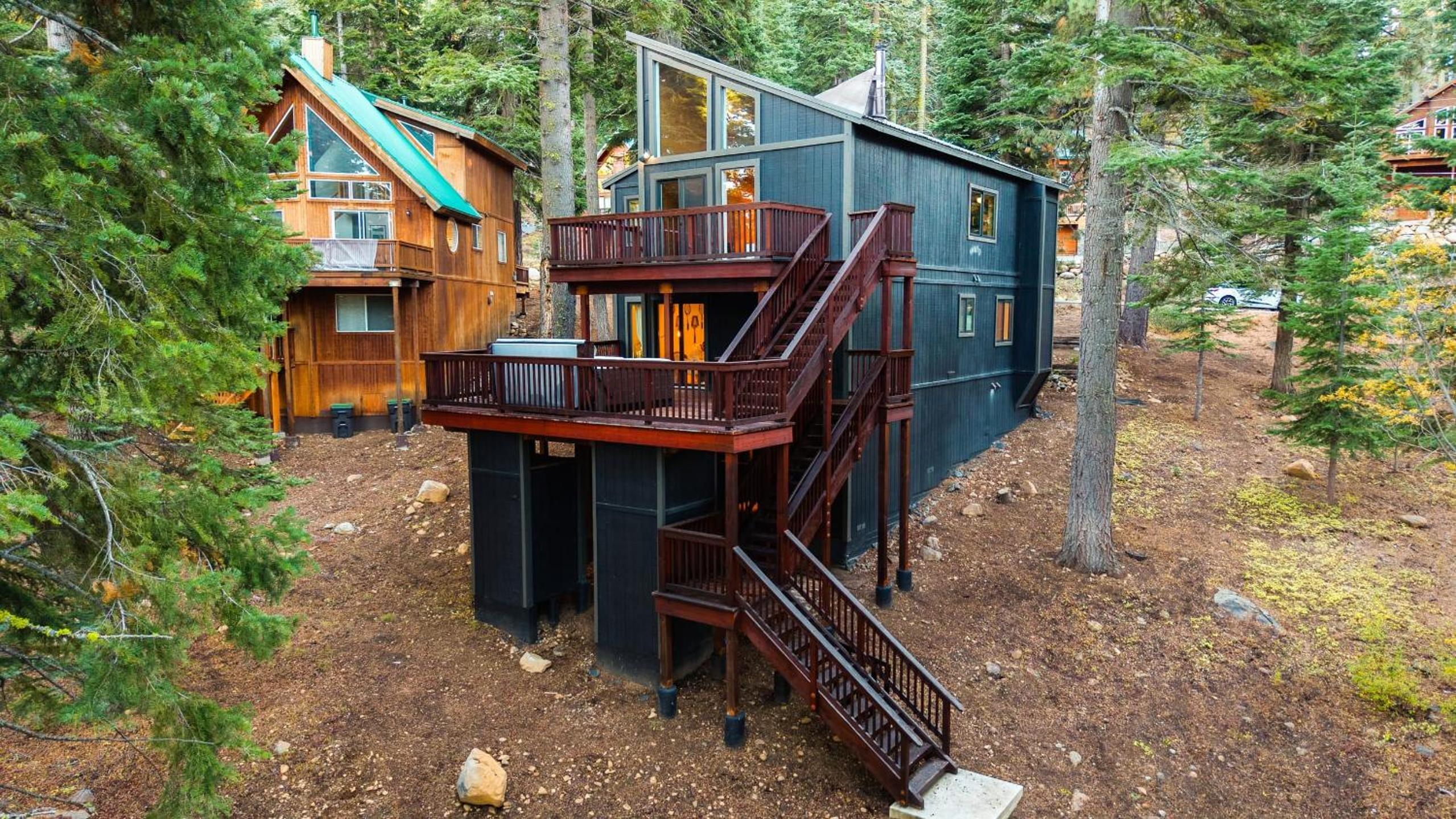 Hot Tub Sauna Forest Views in Tahoe Donner Cedar Summit by Avantstay