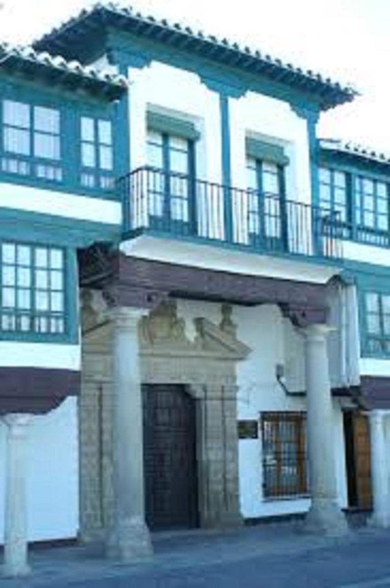 Casa De Comedias