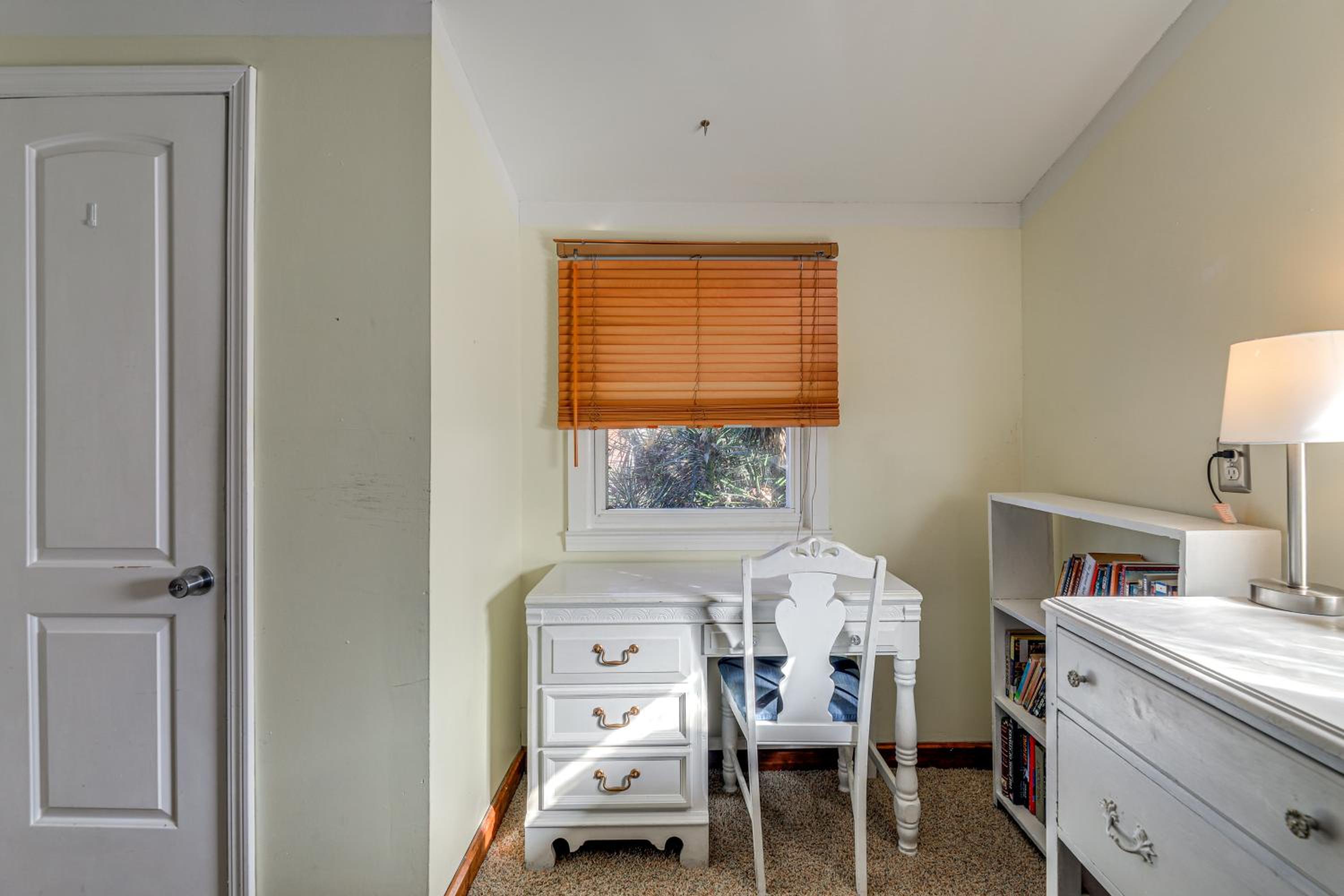 7 Mi to Neuse River! Family Home with Poolside Oasis