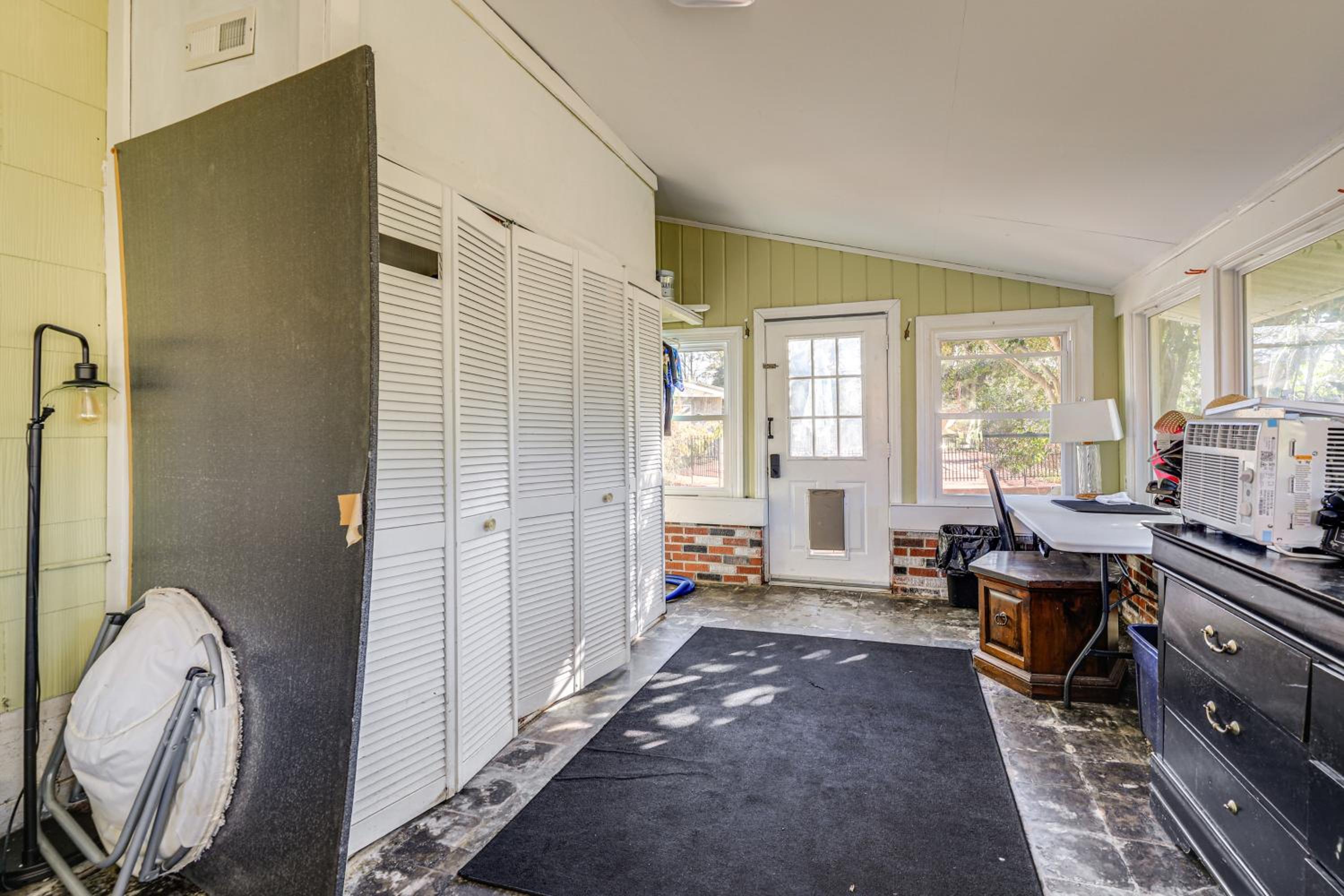 7 Mi to Neuse River! Family Home with Poolside Oasis