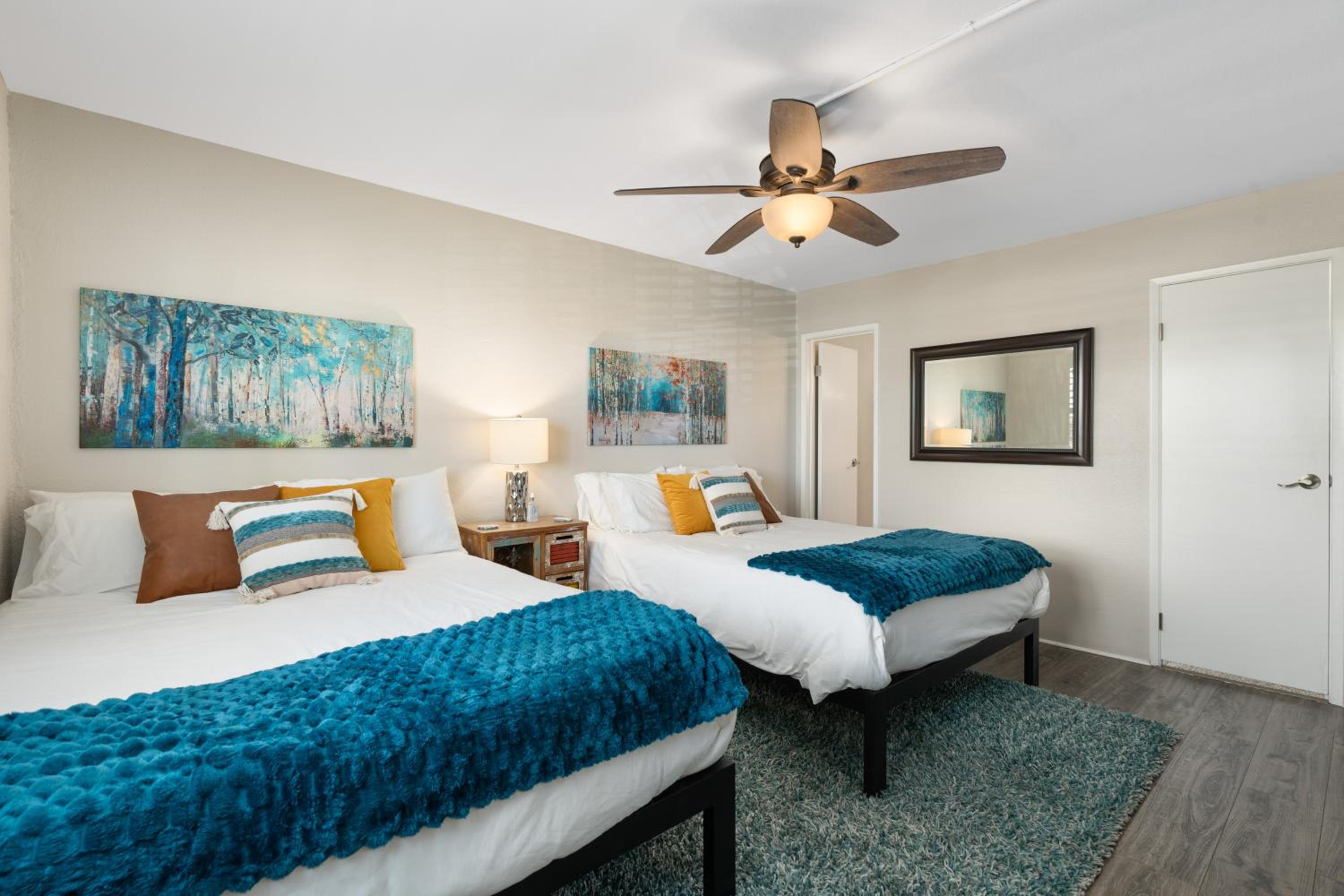 Less Than 1 Mi to Fashion Square Condo with Community Perks